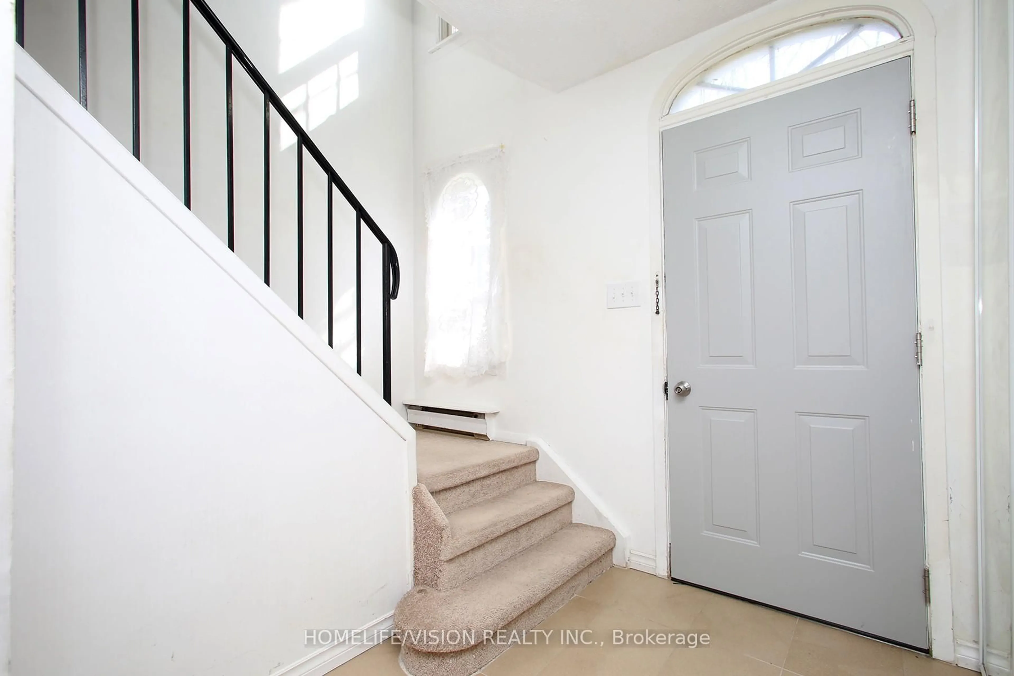 Indoor entryway for 70 Cass Ave #199, Toronto Ontario M1T 3P9
