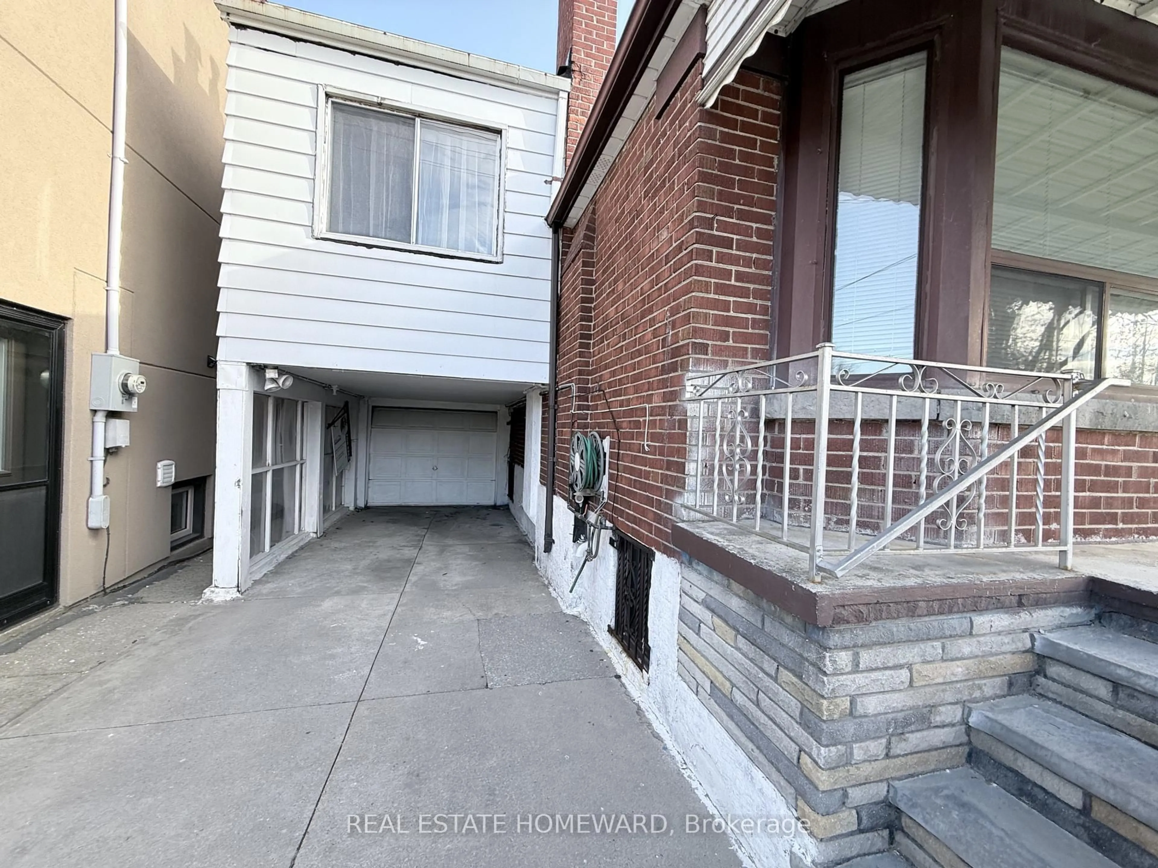 Unknown for 63 O'Connor Dr, Toronto Ontario M4K 2K3