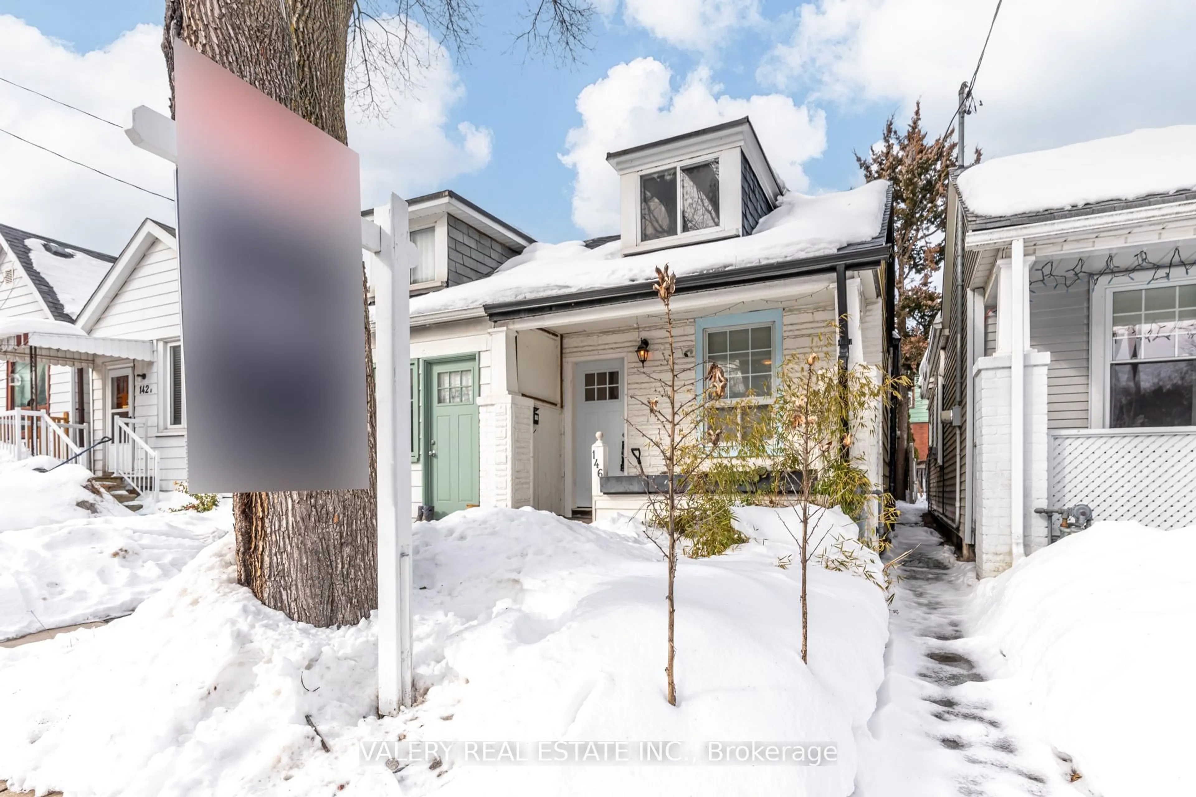 Unknown for 146 Hanson St, Toronto Ontario M4C 1A4