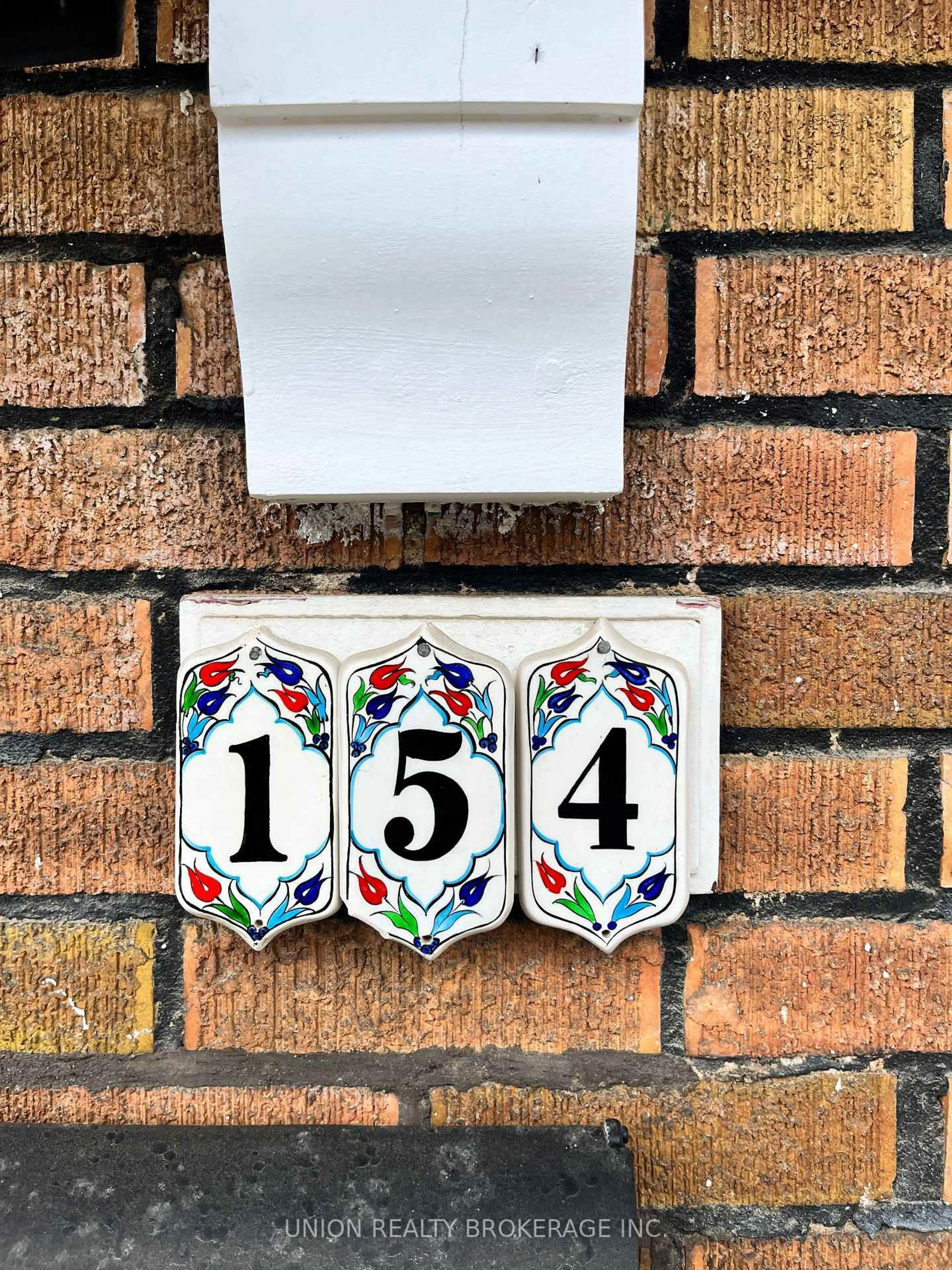 Unknown for 154 Blantyre Ave, Toronto Ontario M1N 2R5
