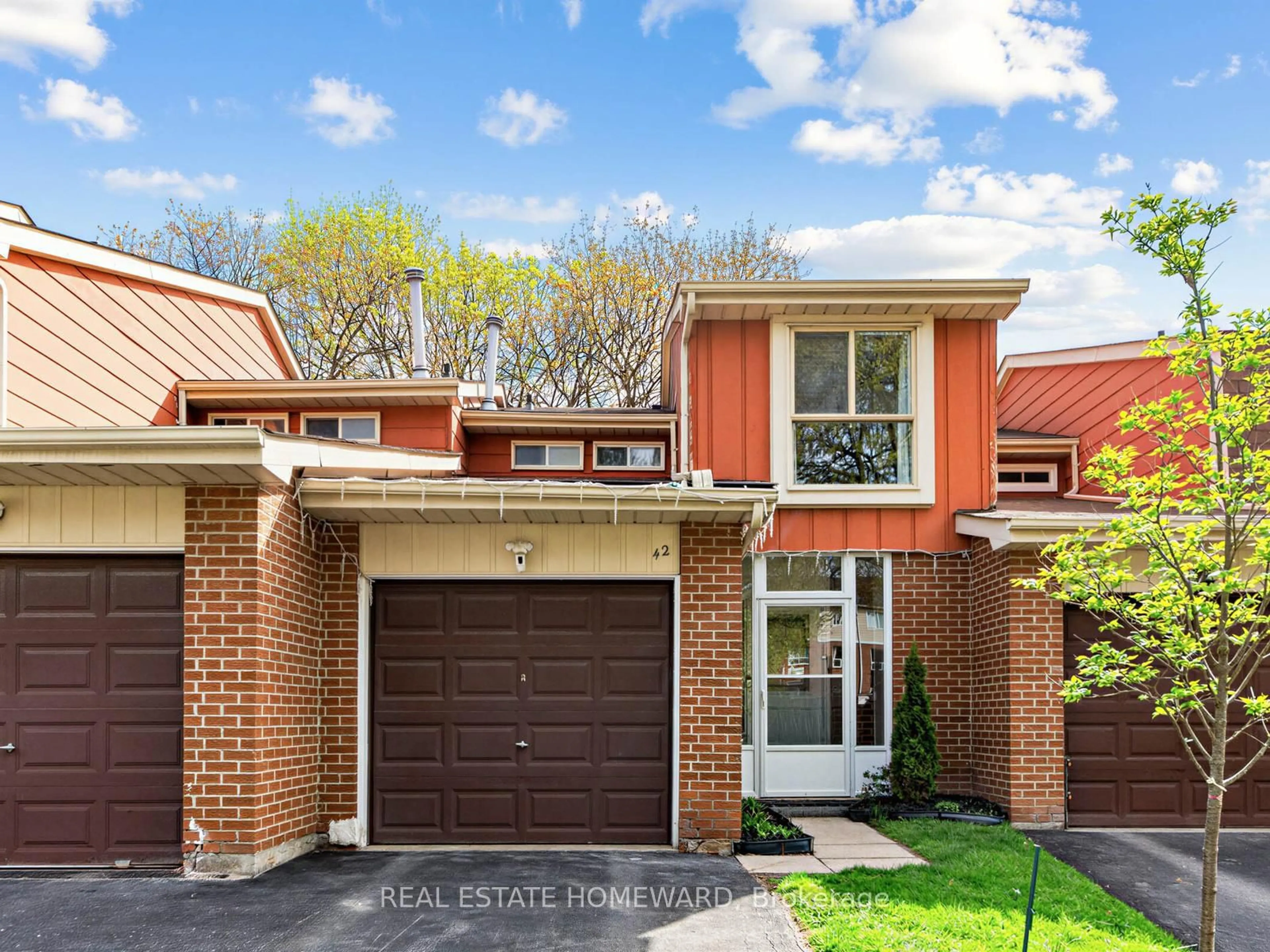 Home with brick exterior material, street for 40 Dundalk Dr #42, Toronto Ontario M1P 4S3