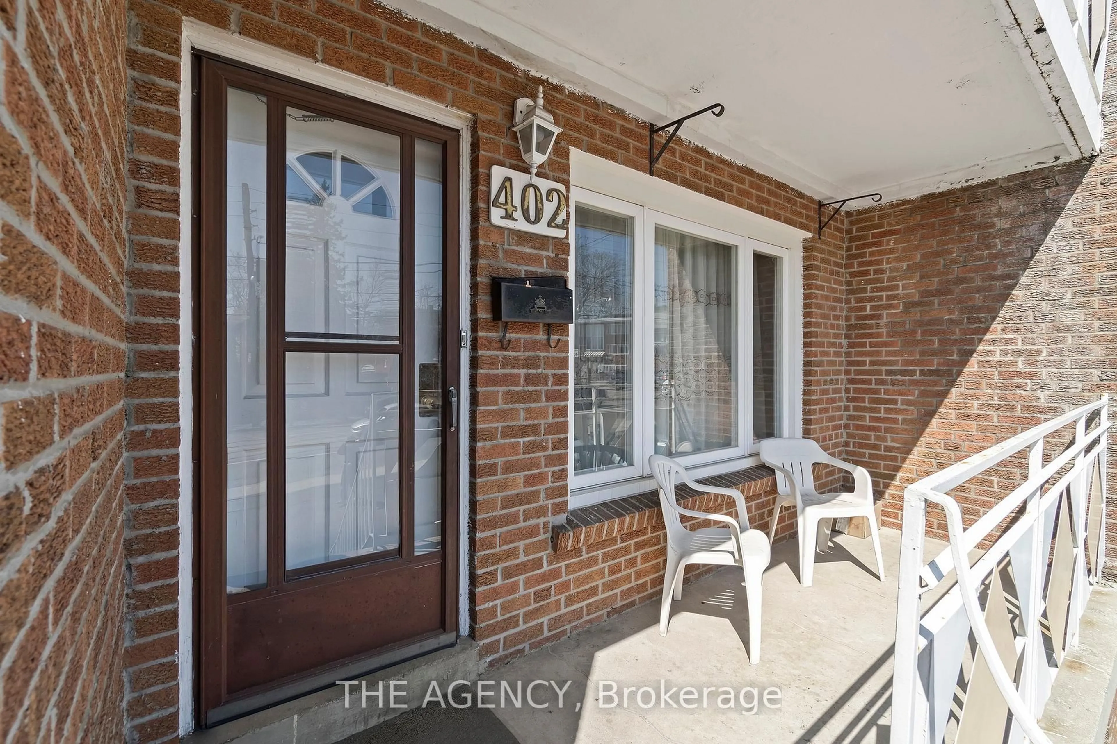 Unknown for 402 Kingston Rd, Toronto Ontario M4L 1T9