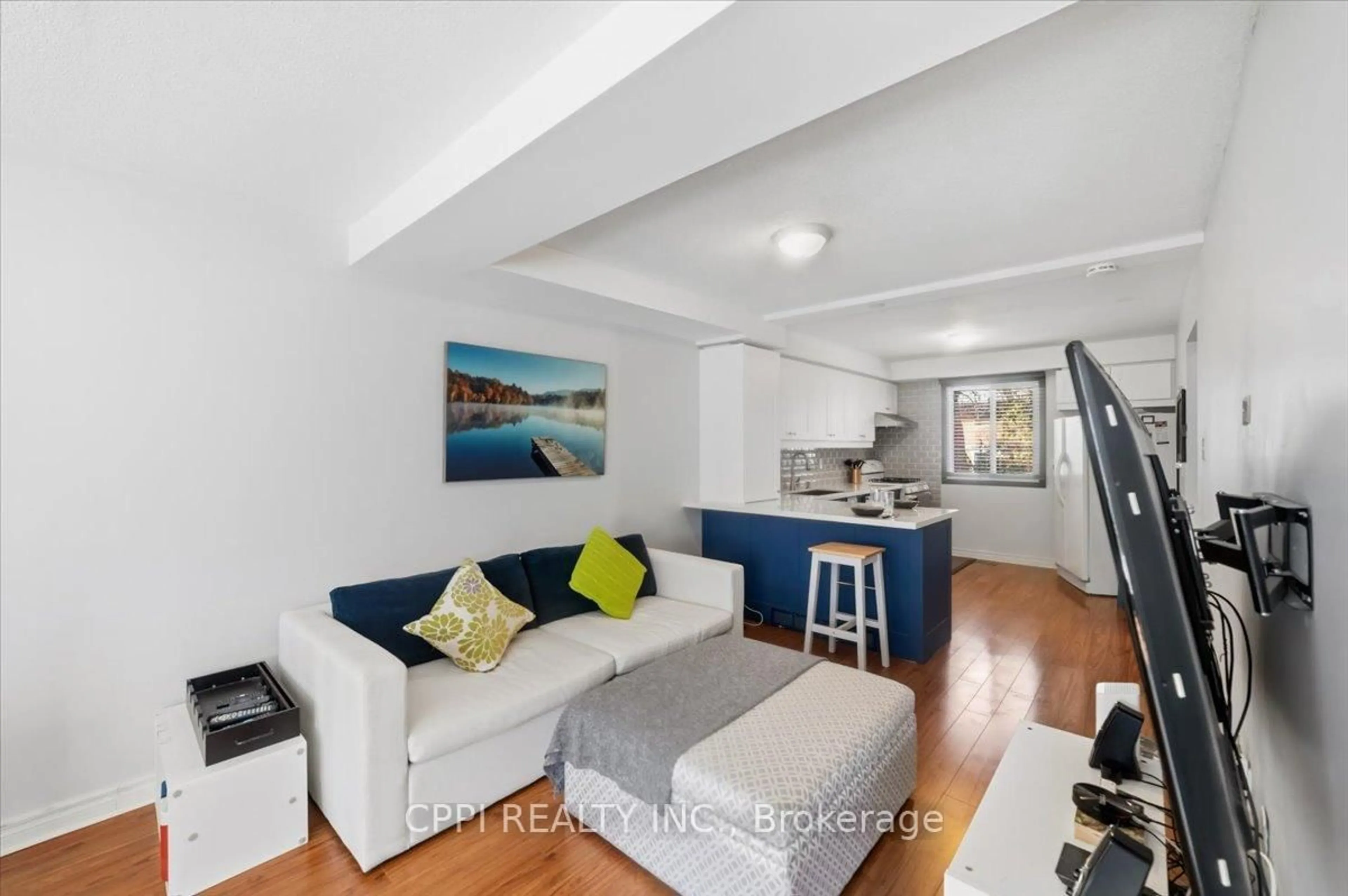 Living room with furniture, unknown for 2 Davisbrook Blvd #14, Toronto Ontario M1T 3P3