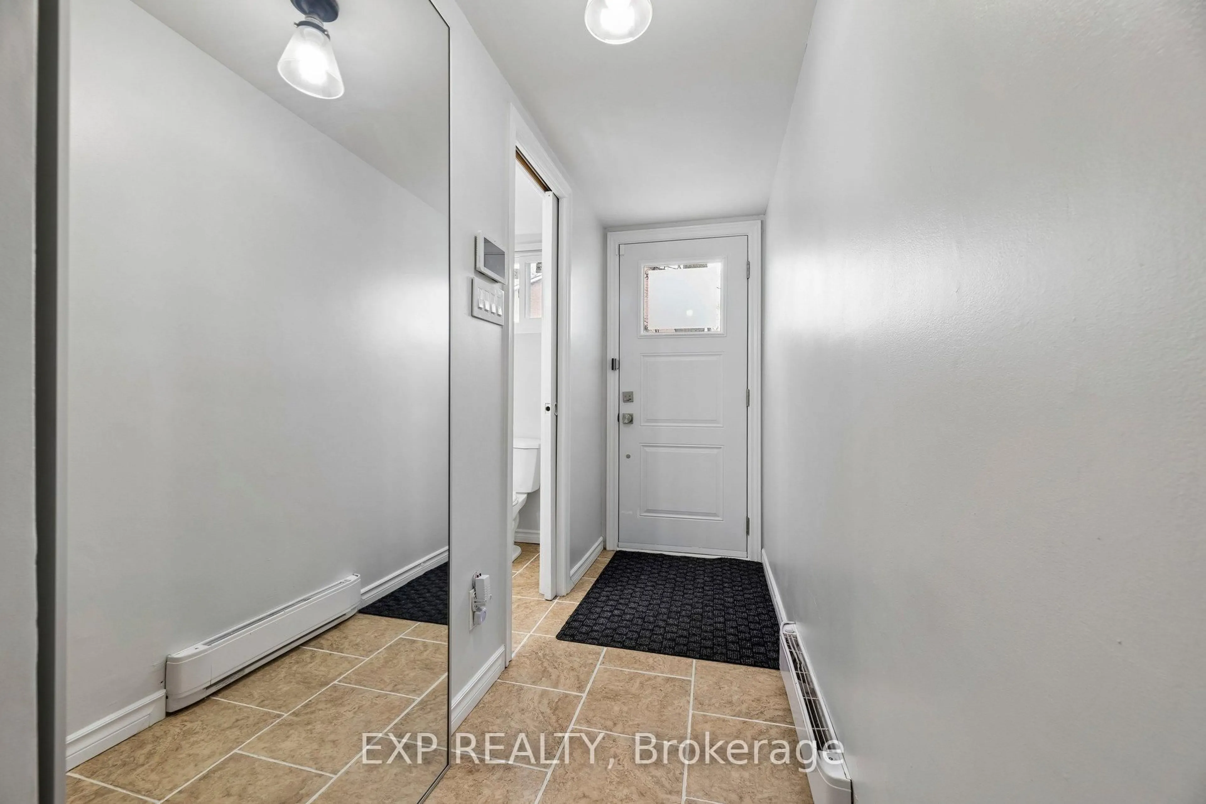 Indoor entryway for 1945 Denmar Rd #74, Pickering Ontario L1V 3E2