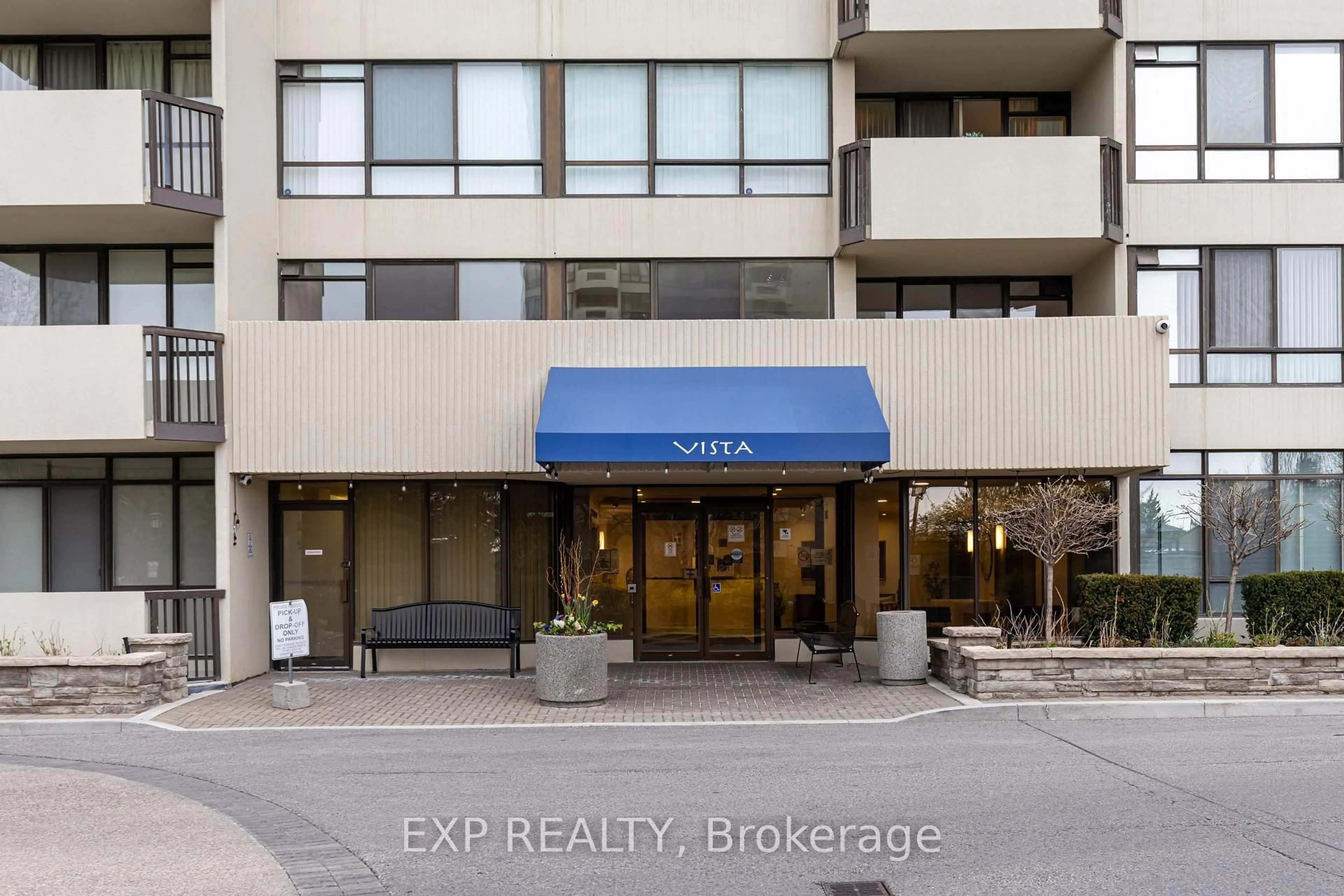 Unknown for 275 Bamburgh Circ #1809, Toronto Ontario M1W 3X4