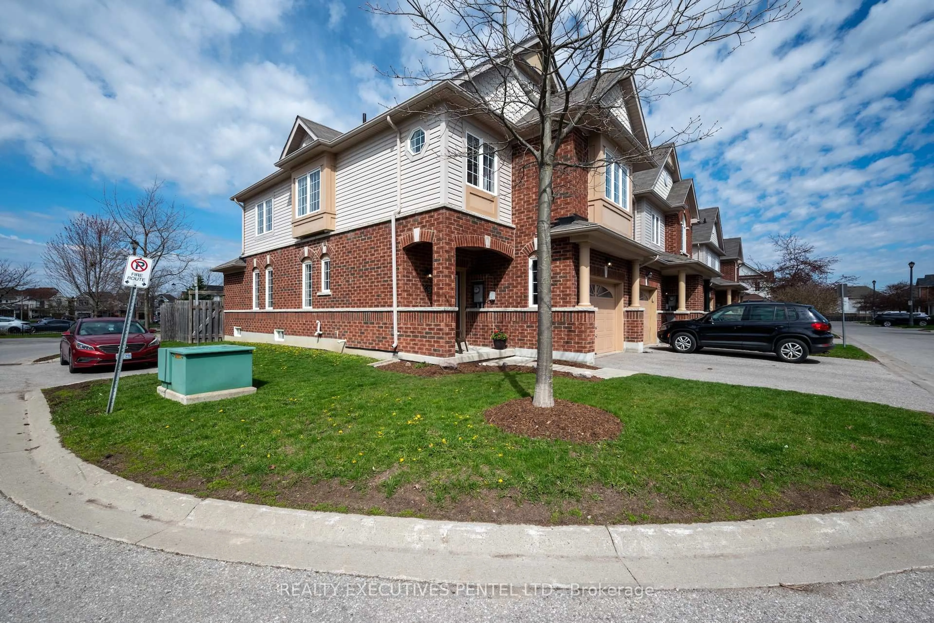 Home with brick exterior material, street for 89 Lander Cres, Clarington Ontario L1C 0L5