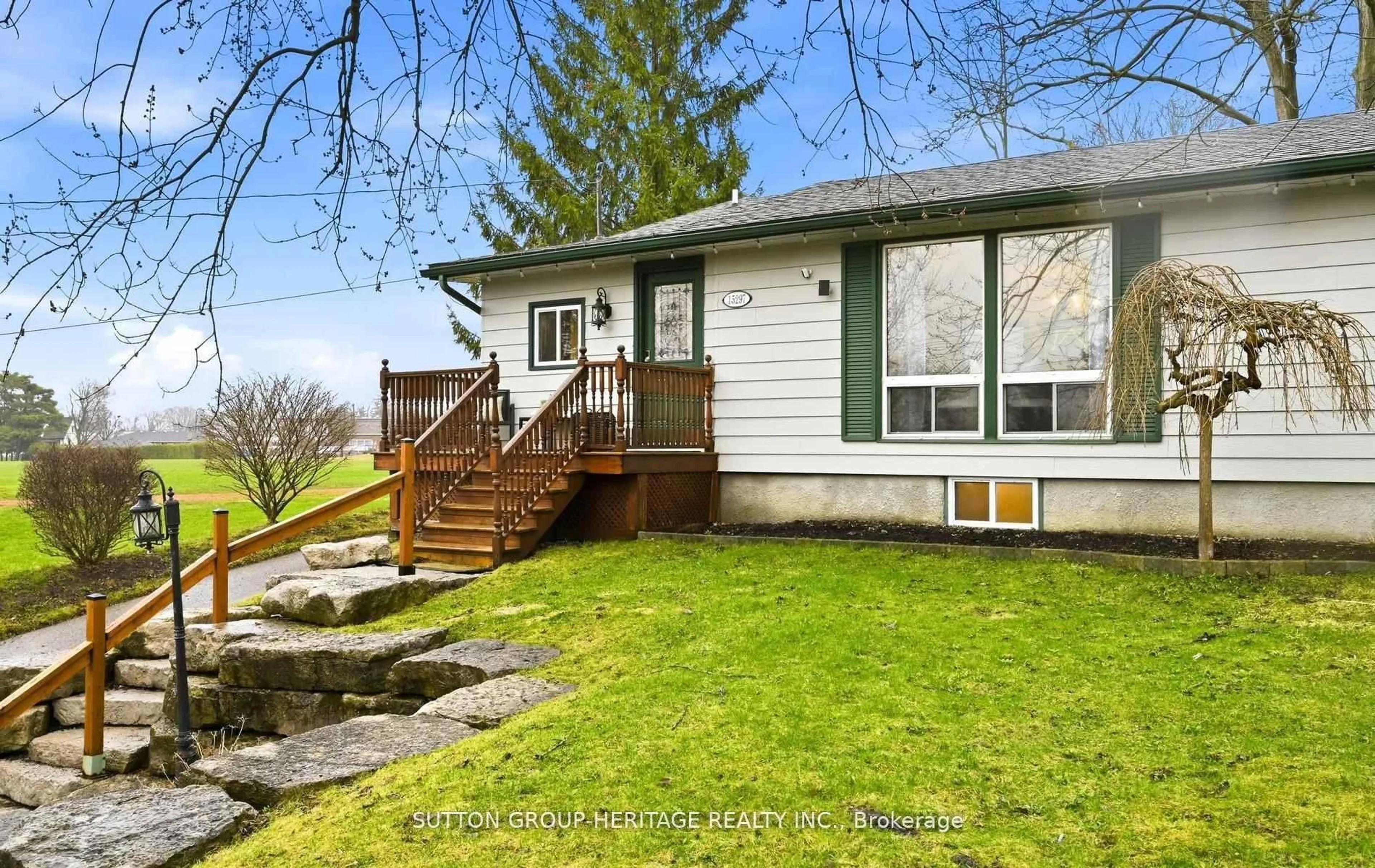 Home with vinyl exterior material, street for 15297 Old Simcoe Rd, Scugog Ontario L9L 1L1