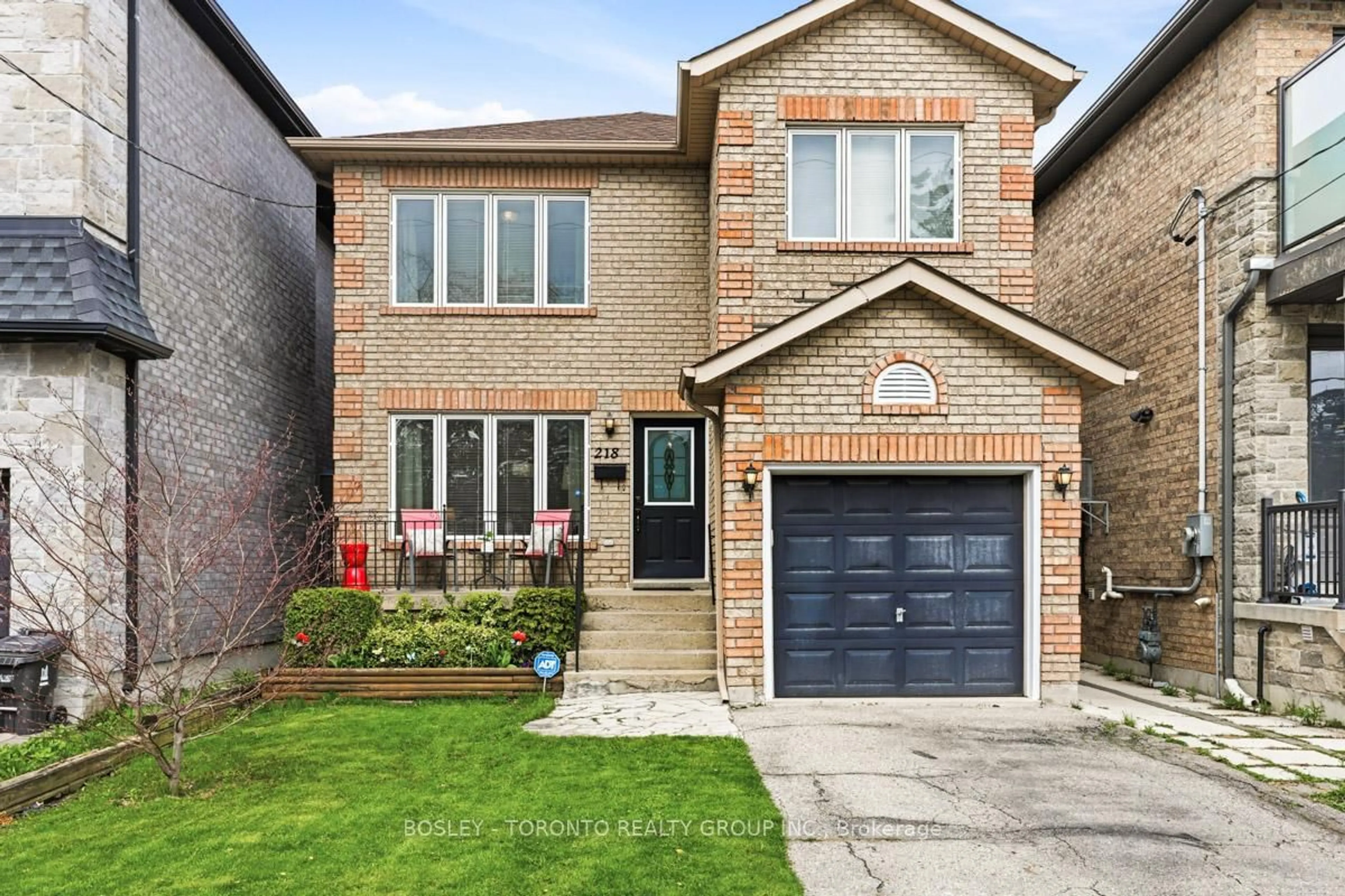 Home with brick exterior material, street for 218 Aylesworth Ave, Toronto Ontario M1N 2J6