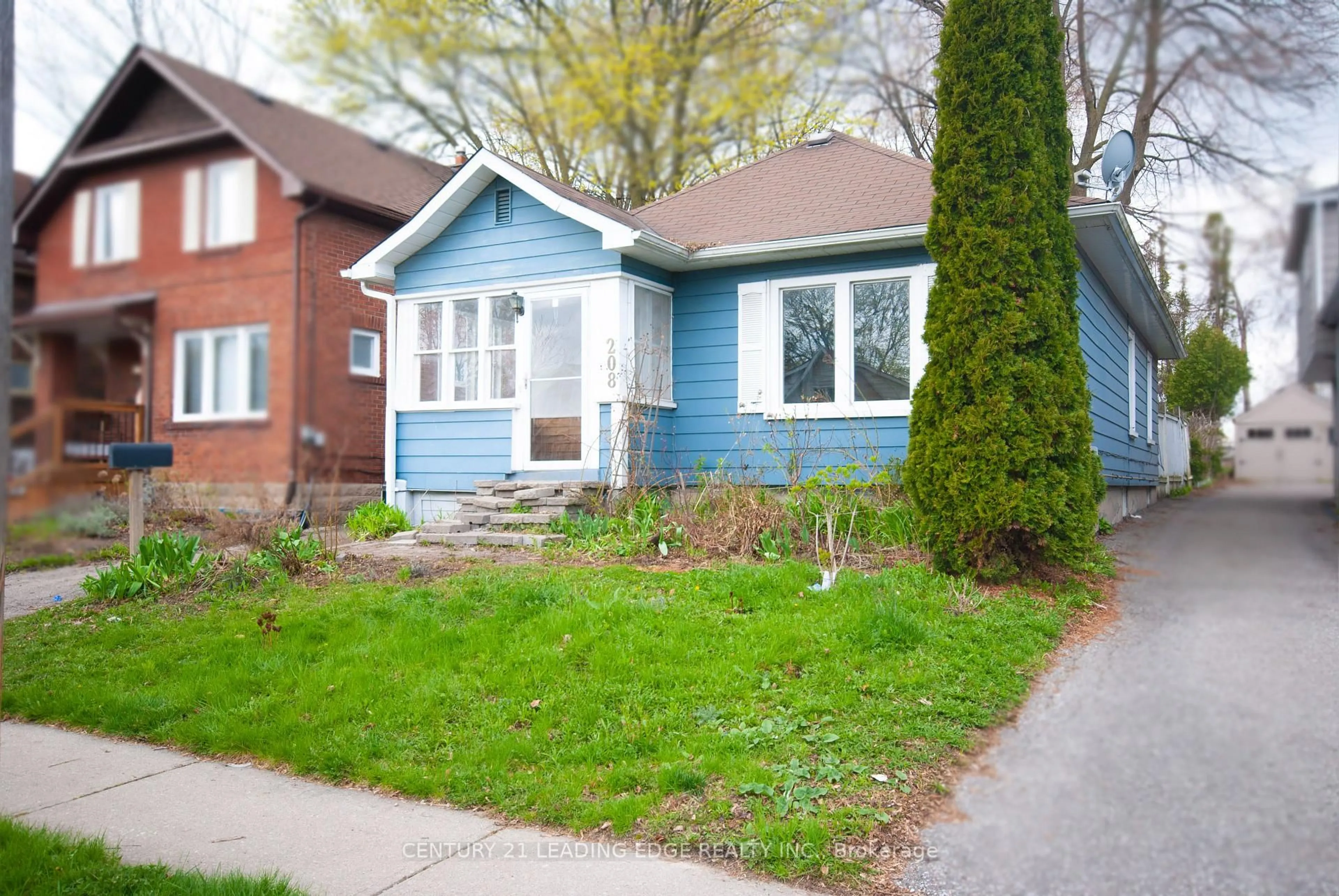 Unknown for 208 Oshawa Blvd, Oshawa Ontario L1G 5S9