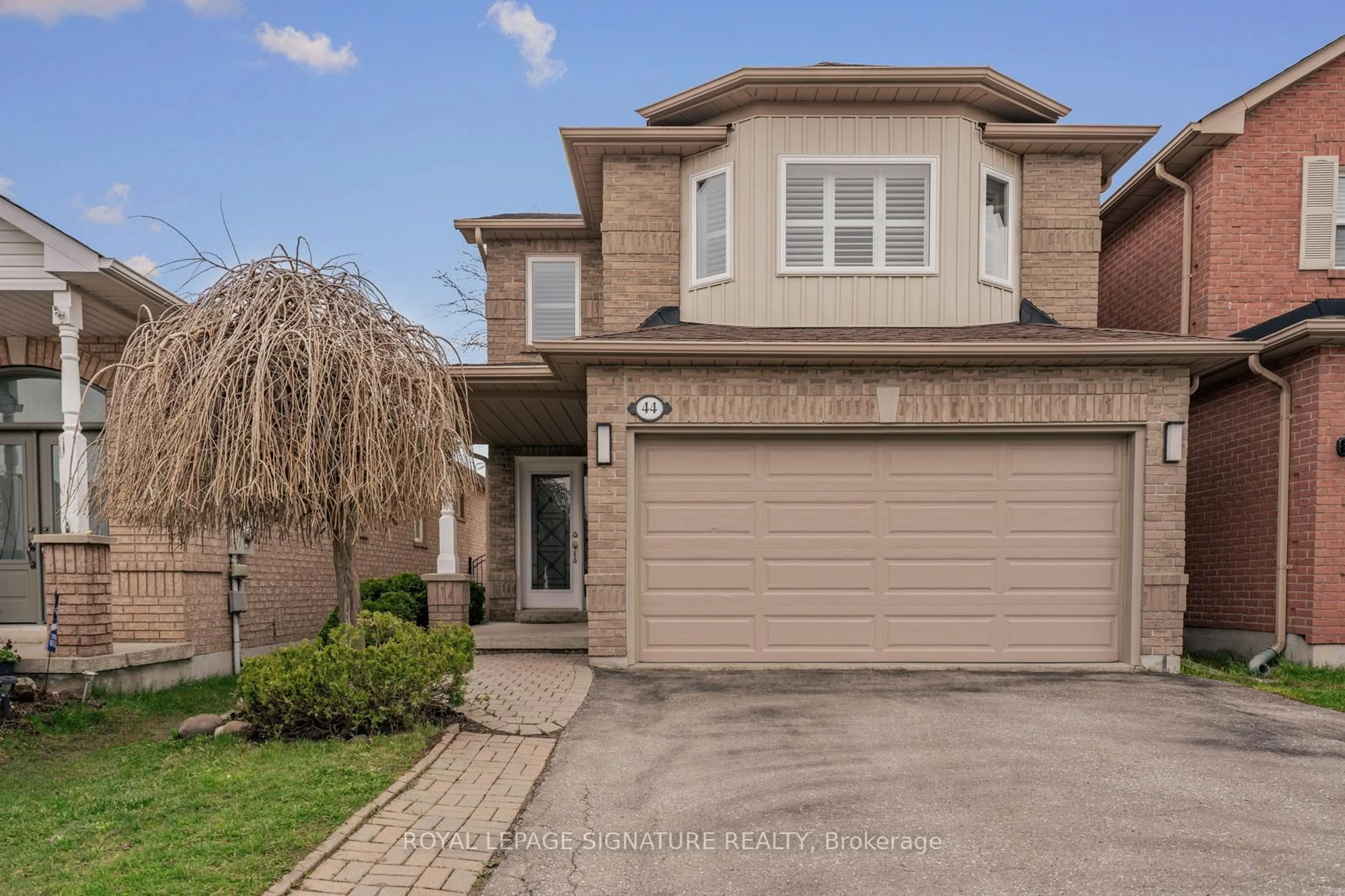 Home with brick exterior material, street for 44 Eastfield Cres, Clarington Ontario L1E 3C6