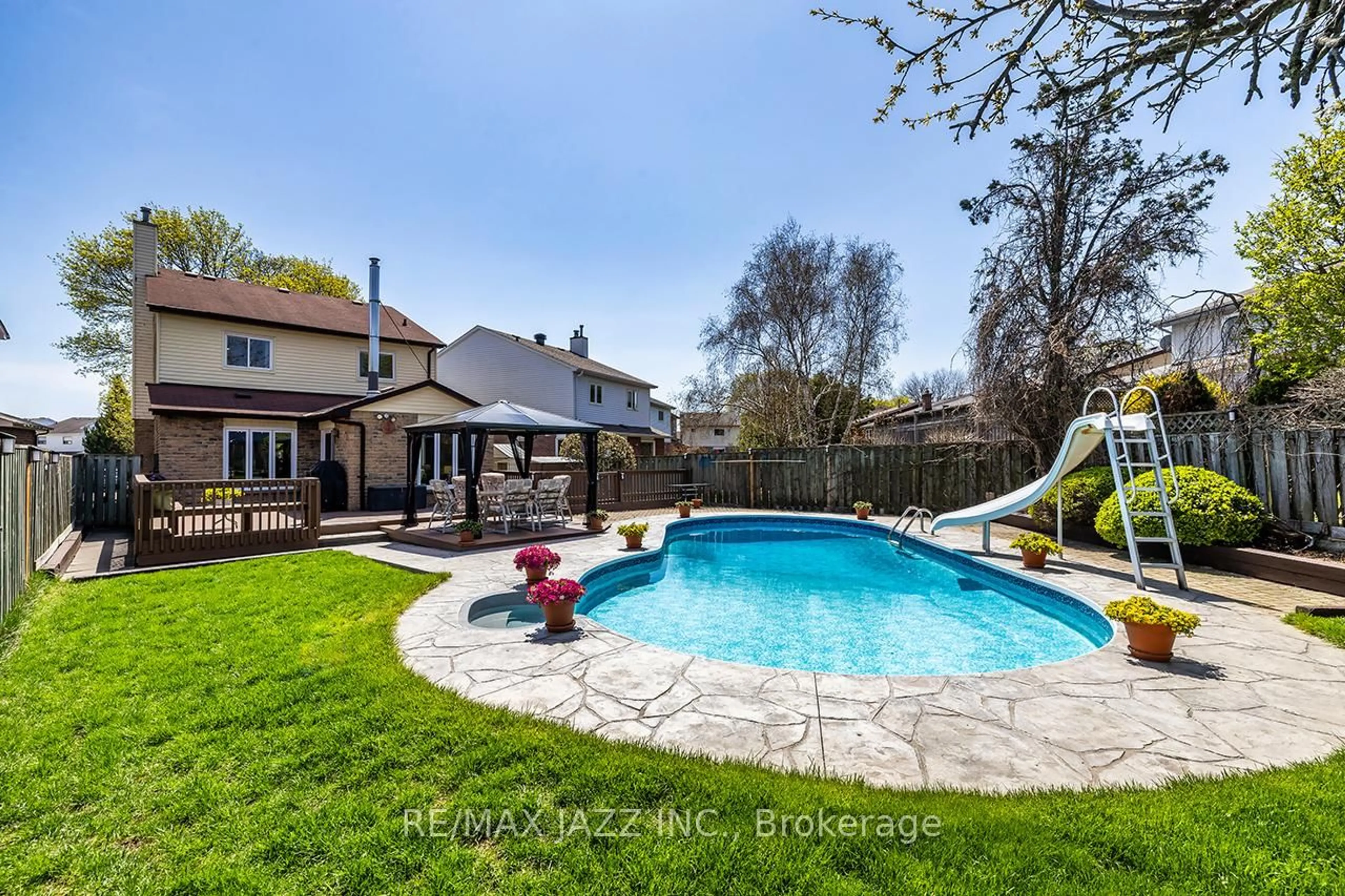 Pool for 1716 Minstrel Manr, Pickering Ontario L1V 3S1