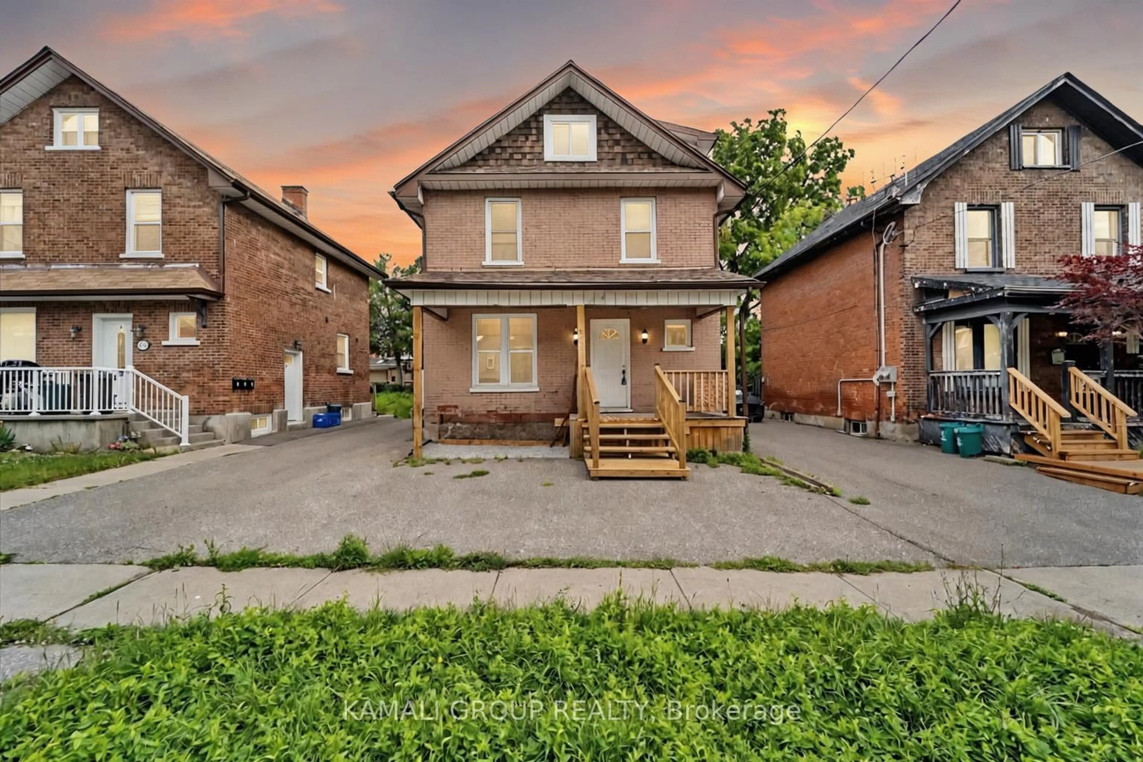 Unknown for 254 Bruce St, Oshawa Ontario L1H 1R5