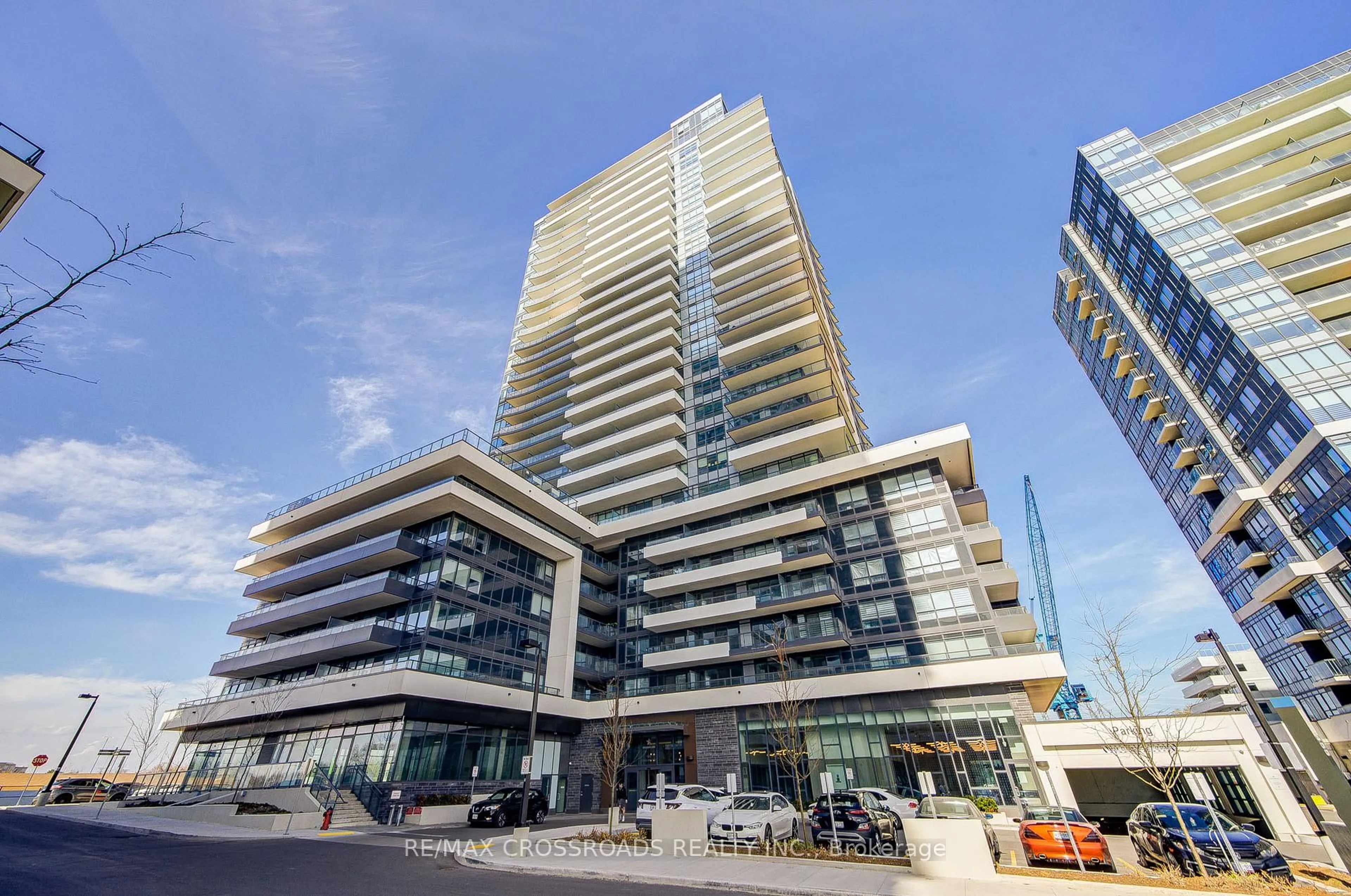 Indoor foyer for 1455 Celebration Dr #1506, Pickering Ontario L1W 0C3