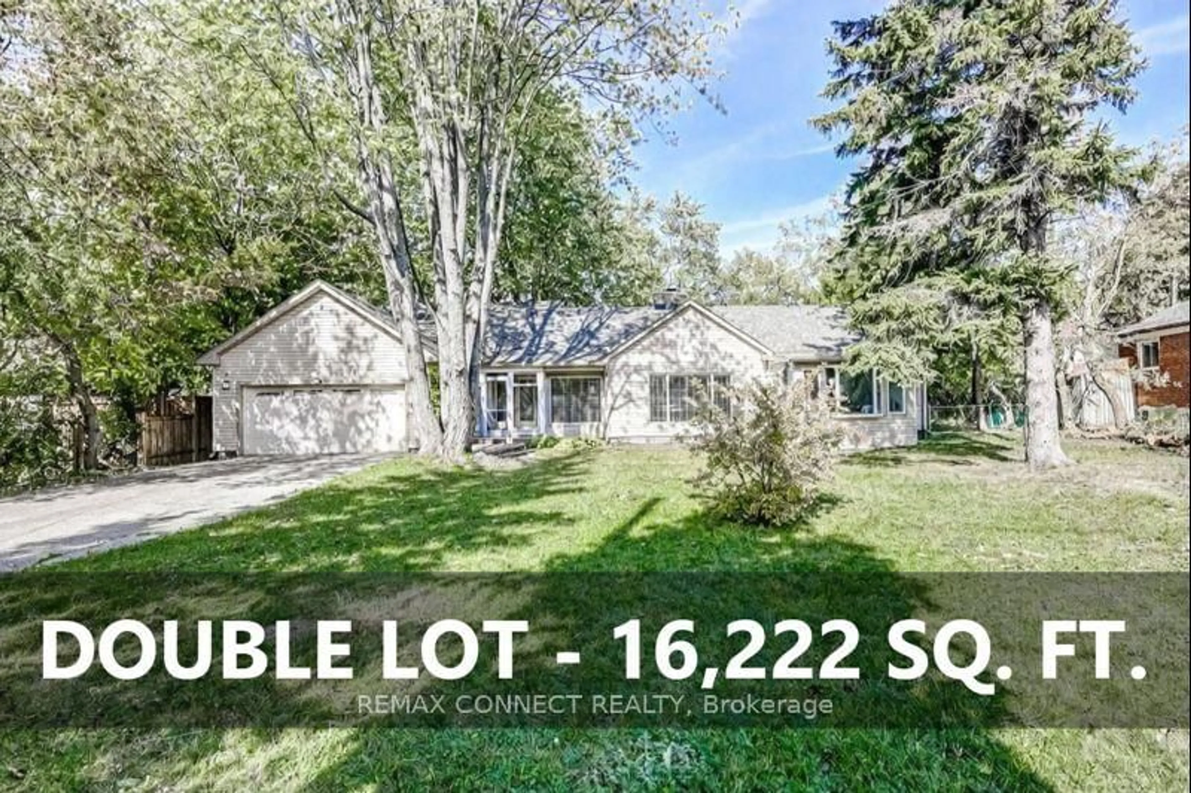 A pic from outside/outdoor area/front of a property/back of a property/a pic from drone, street for 70 Dunstall Cres, Toronto Ontario M1E 3M4