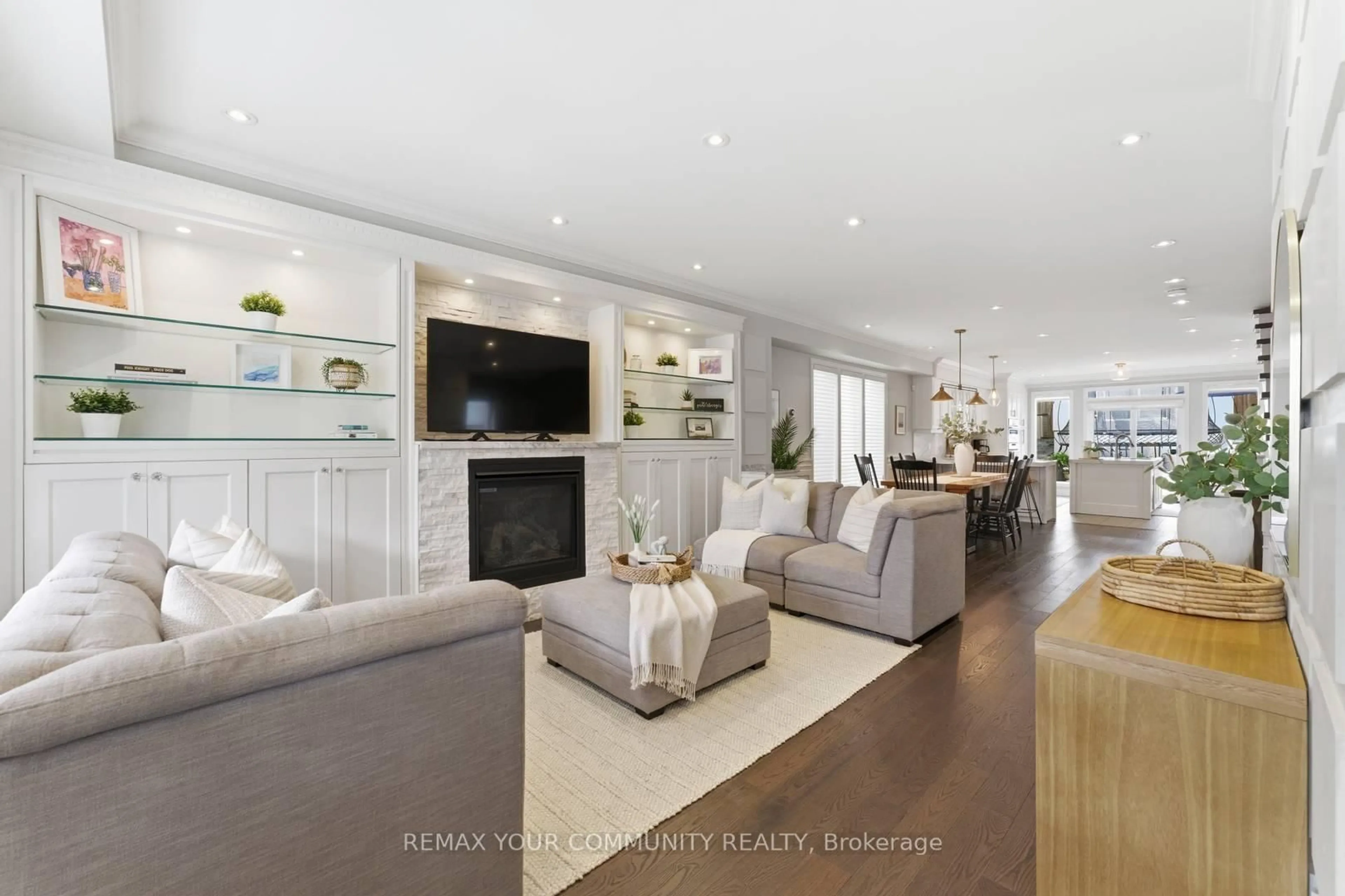 Unknown for 12 Hazel Ave, Toronto Ontario M4E 1C5
