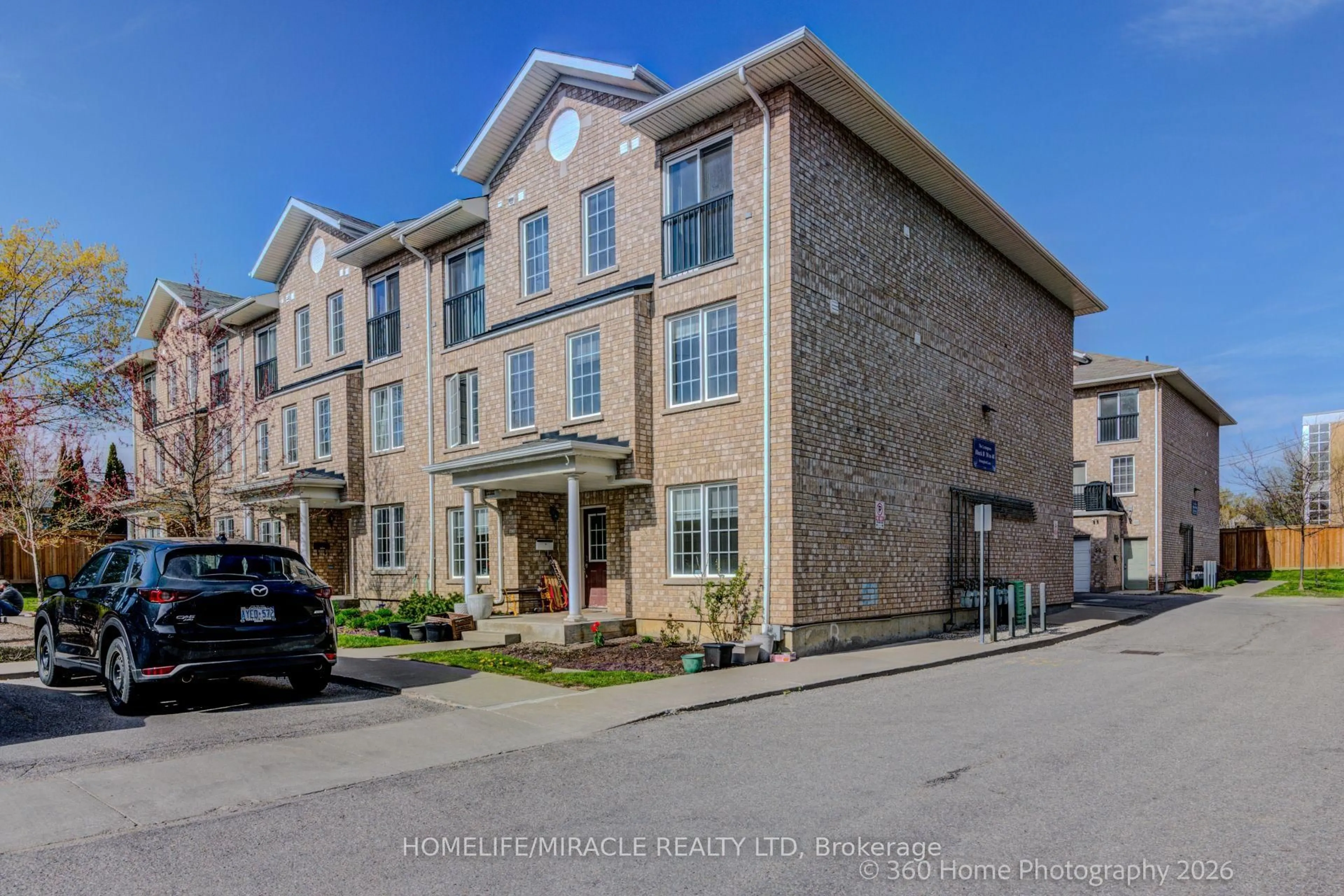 Unknown for 48 Strangford Lane, Toronto Ontario M1L 0E4