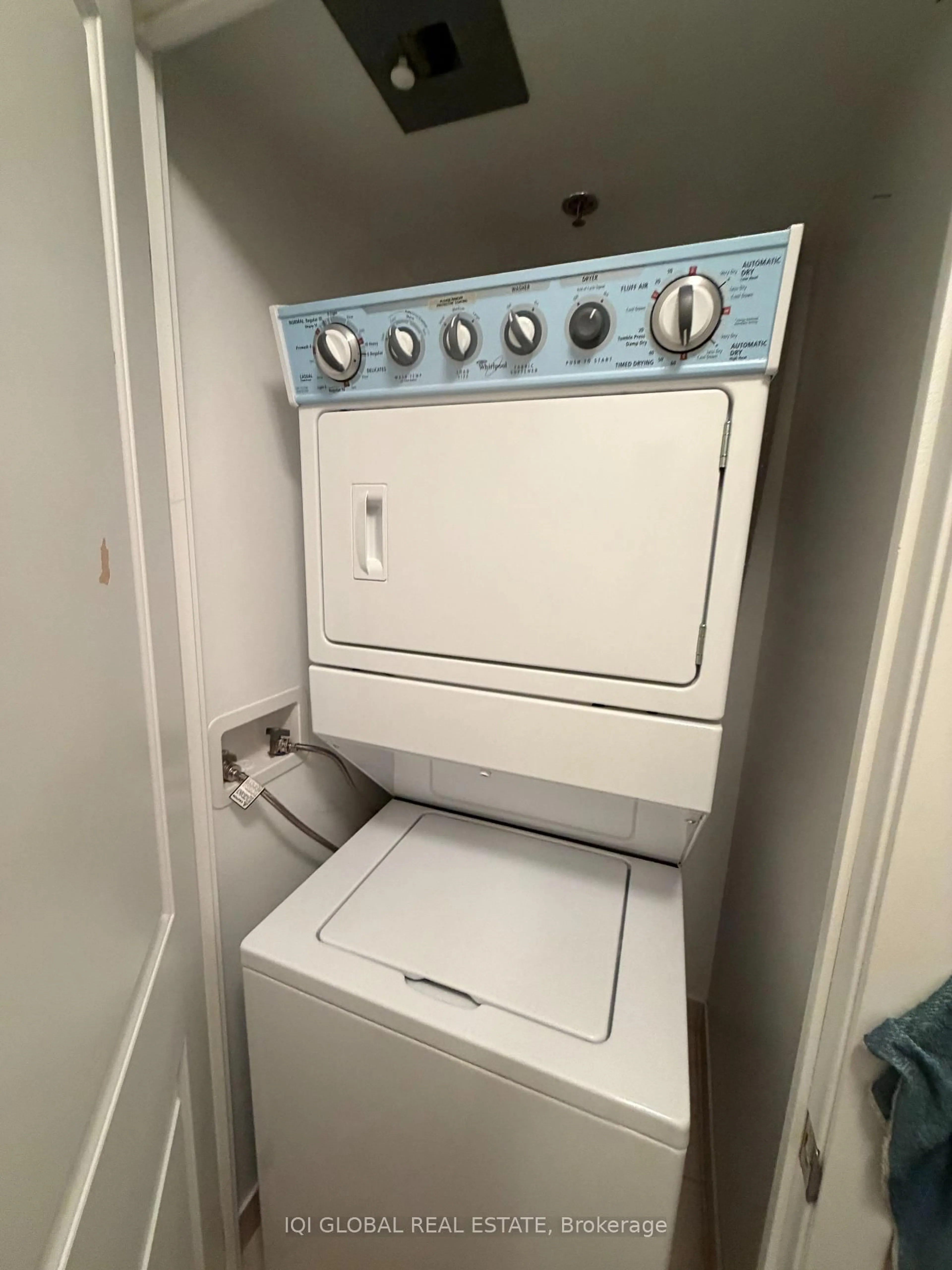 Laundry room for 185 Bonis Ave #310, Toronto Ontario M1T 0A4