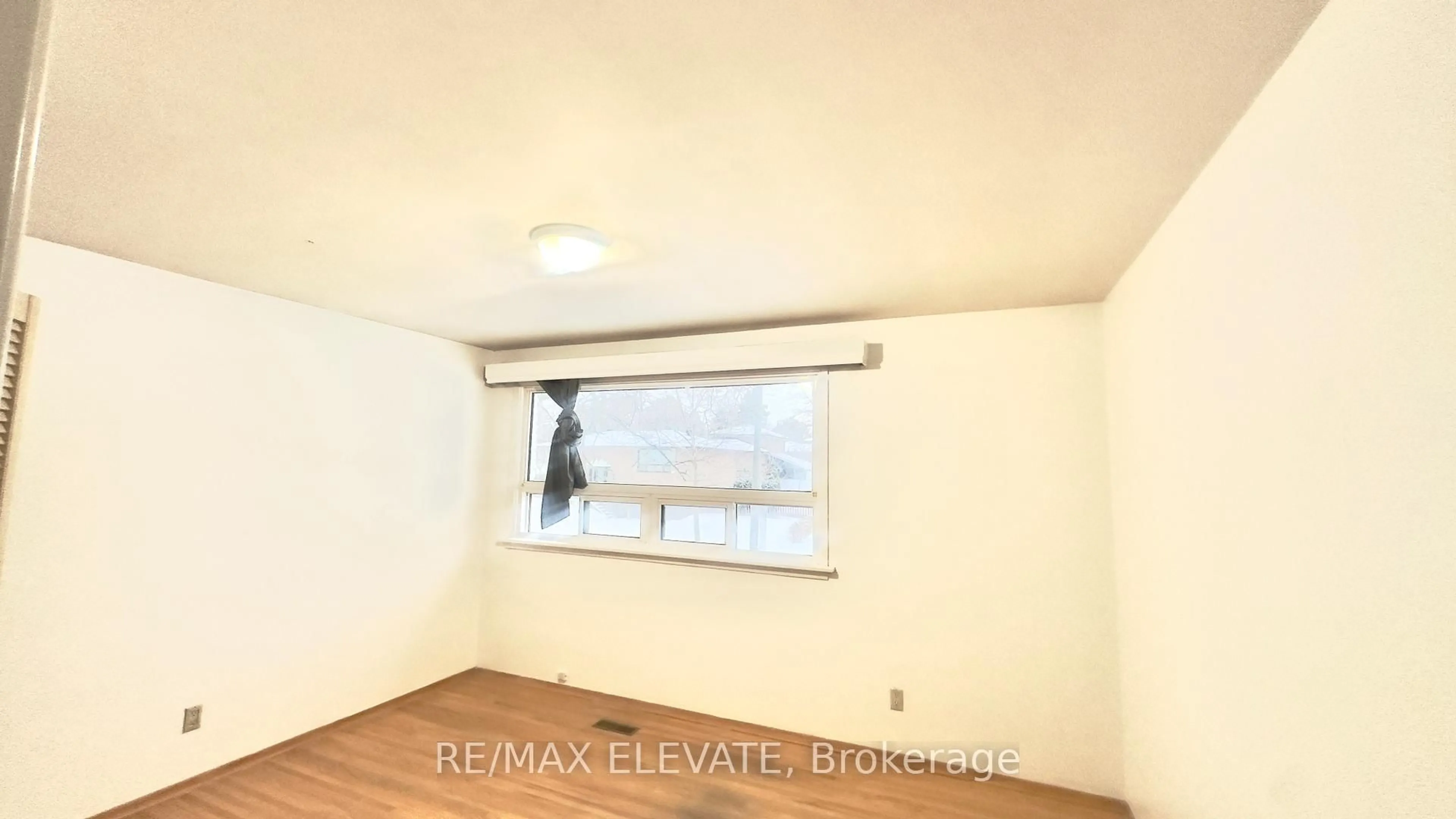 A pic of a room for 81 Amberjack Blvd, Toronto Ontario M1H 2J6