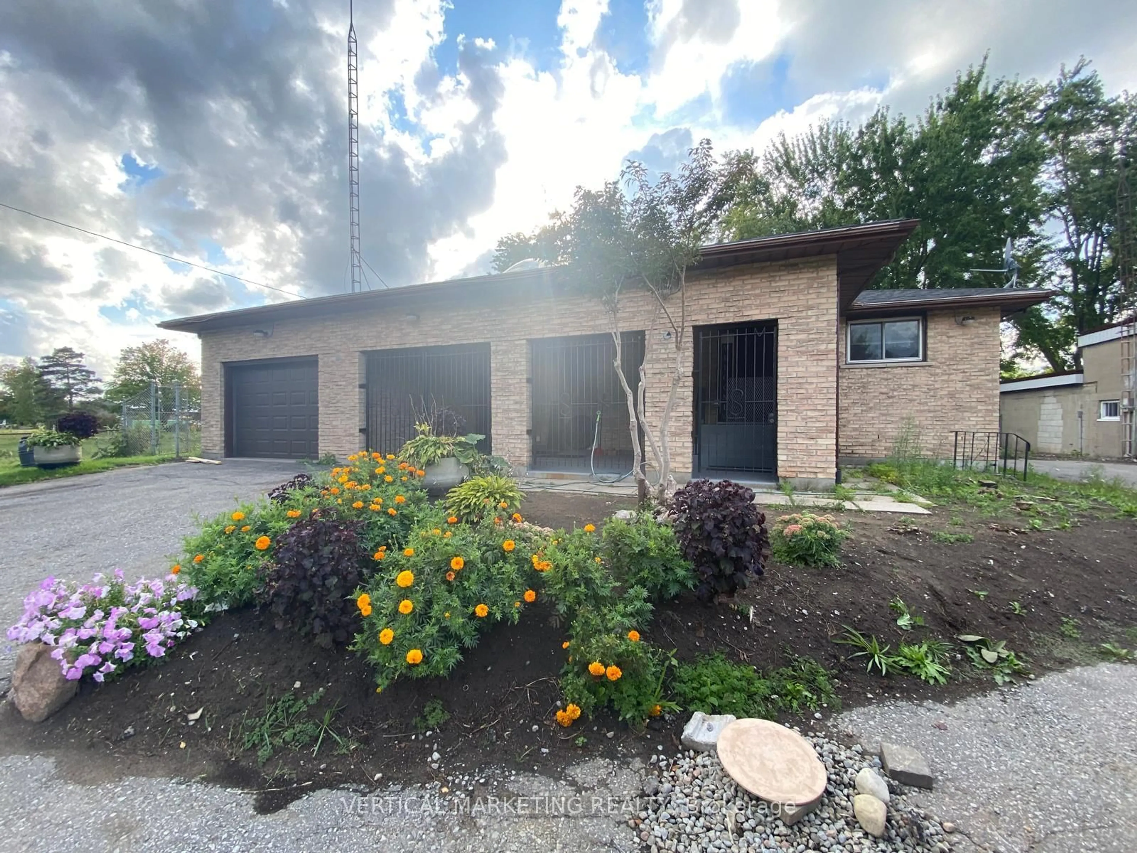 Unknown for 17300 Simcoe St, Scugog Ontario L9L 1N3