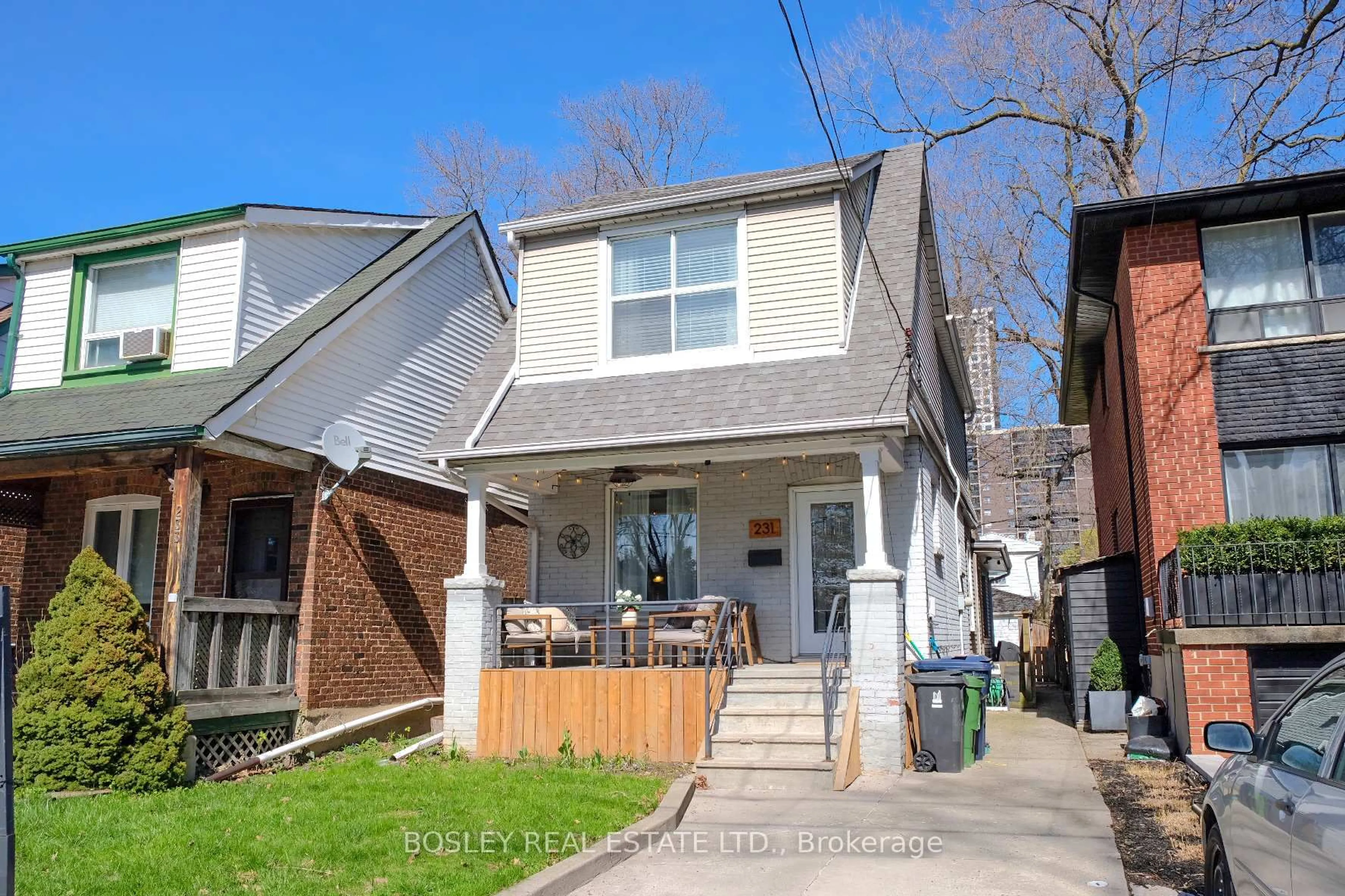 Unknown for 231 Chisholm Ave, Toronto Ontario M4C 4V9