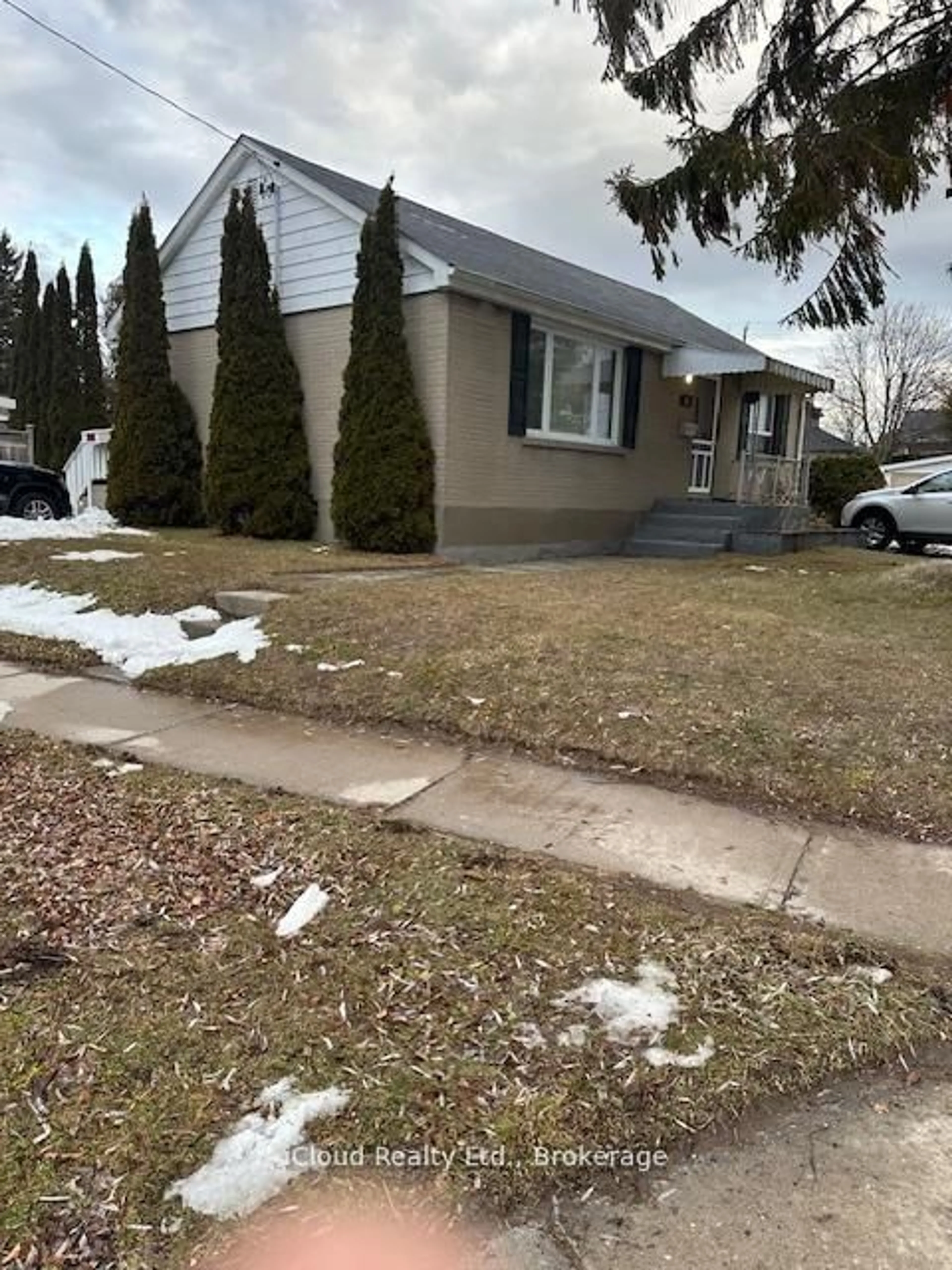 Unknown for 38 Kawartha Ave, Oshawa Ontario L1H 3Y8