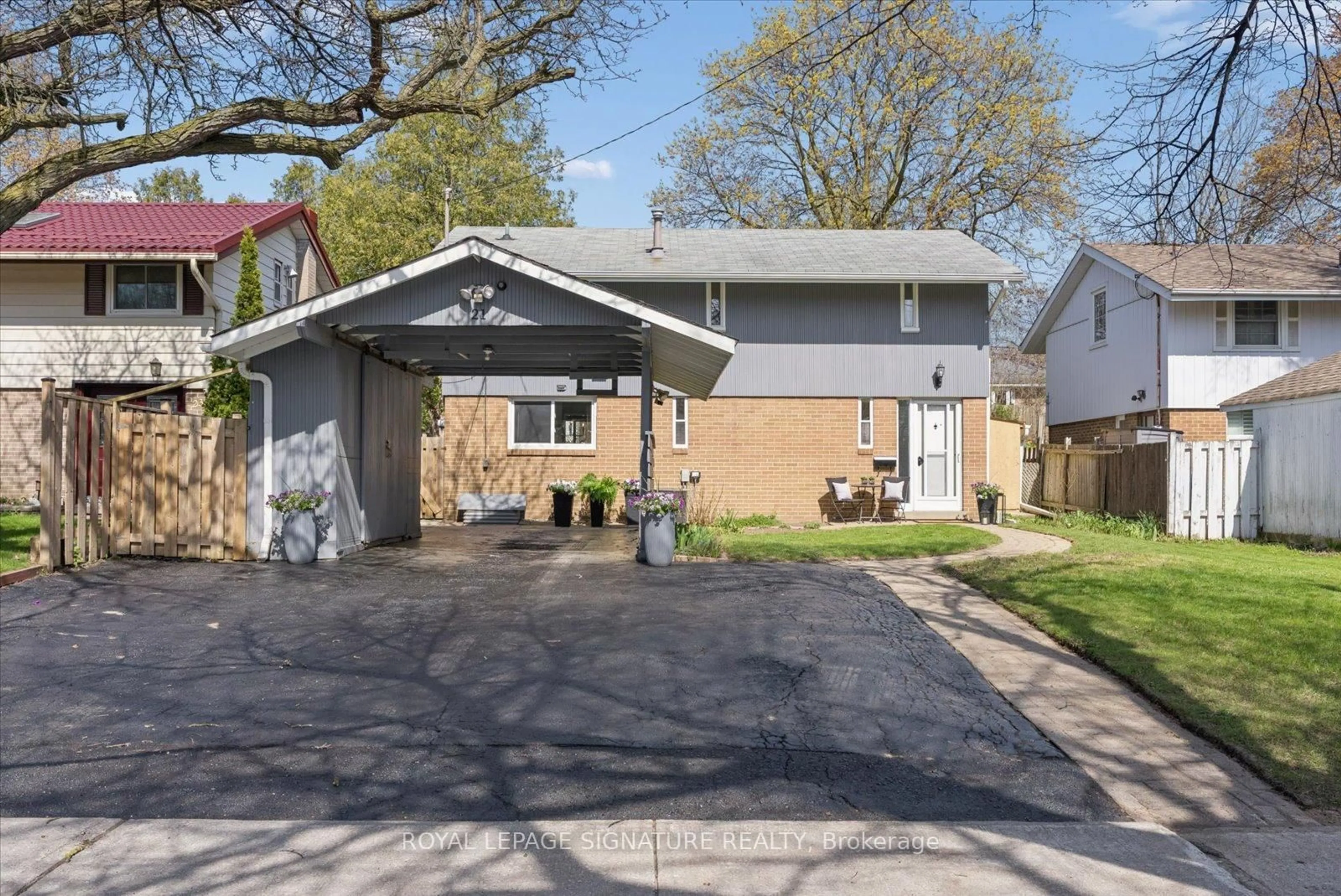 Unknown for 21 Munson Cres, Toronto Ontario M1P 3M8