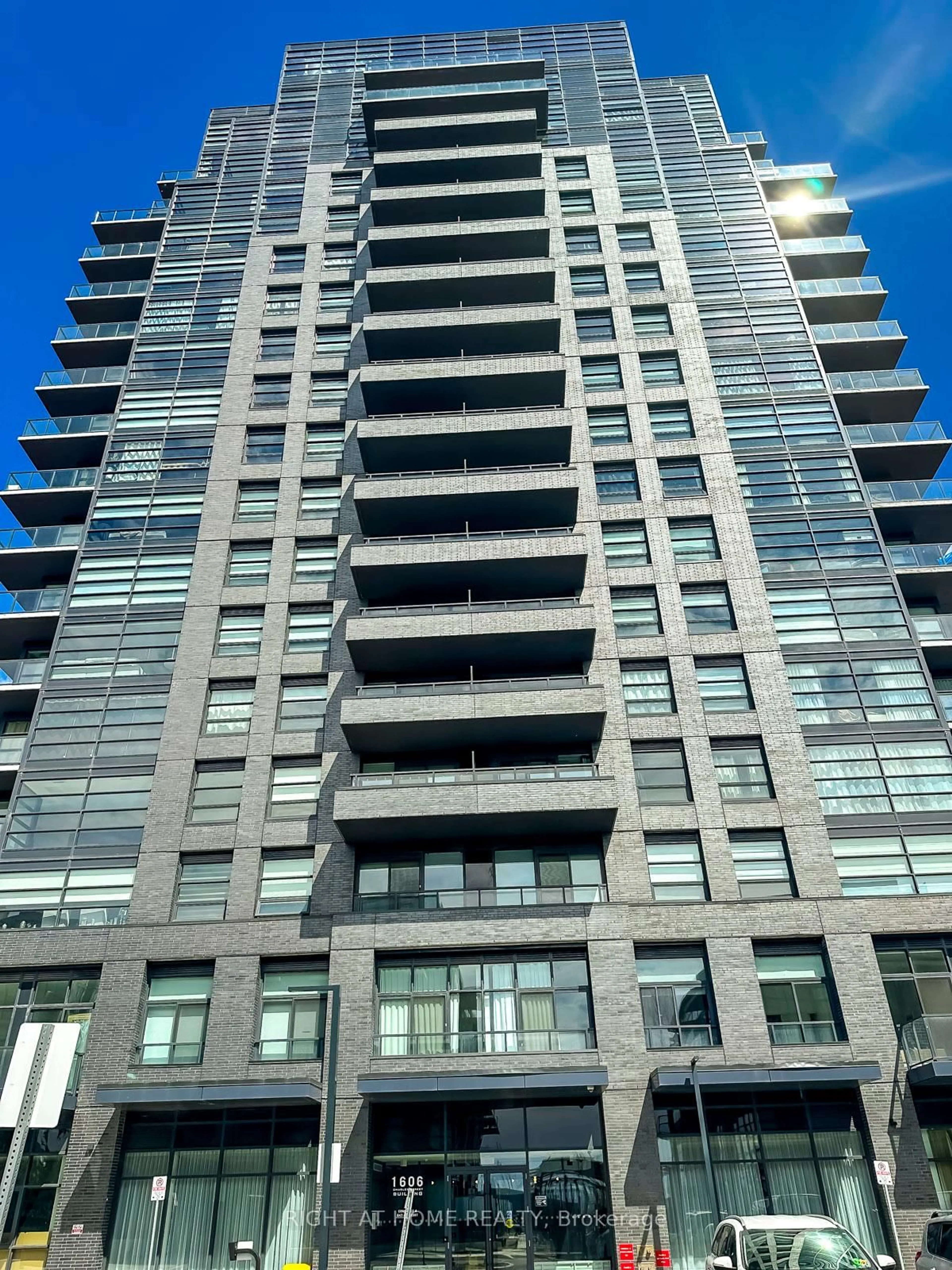 Unknown for 1606 Charles St #1308, Whitby Ontario L1N 0P1