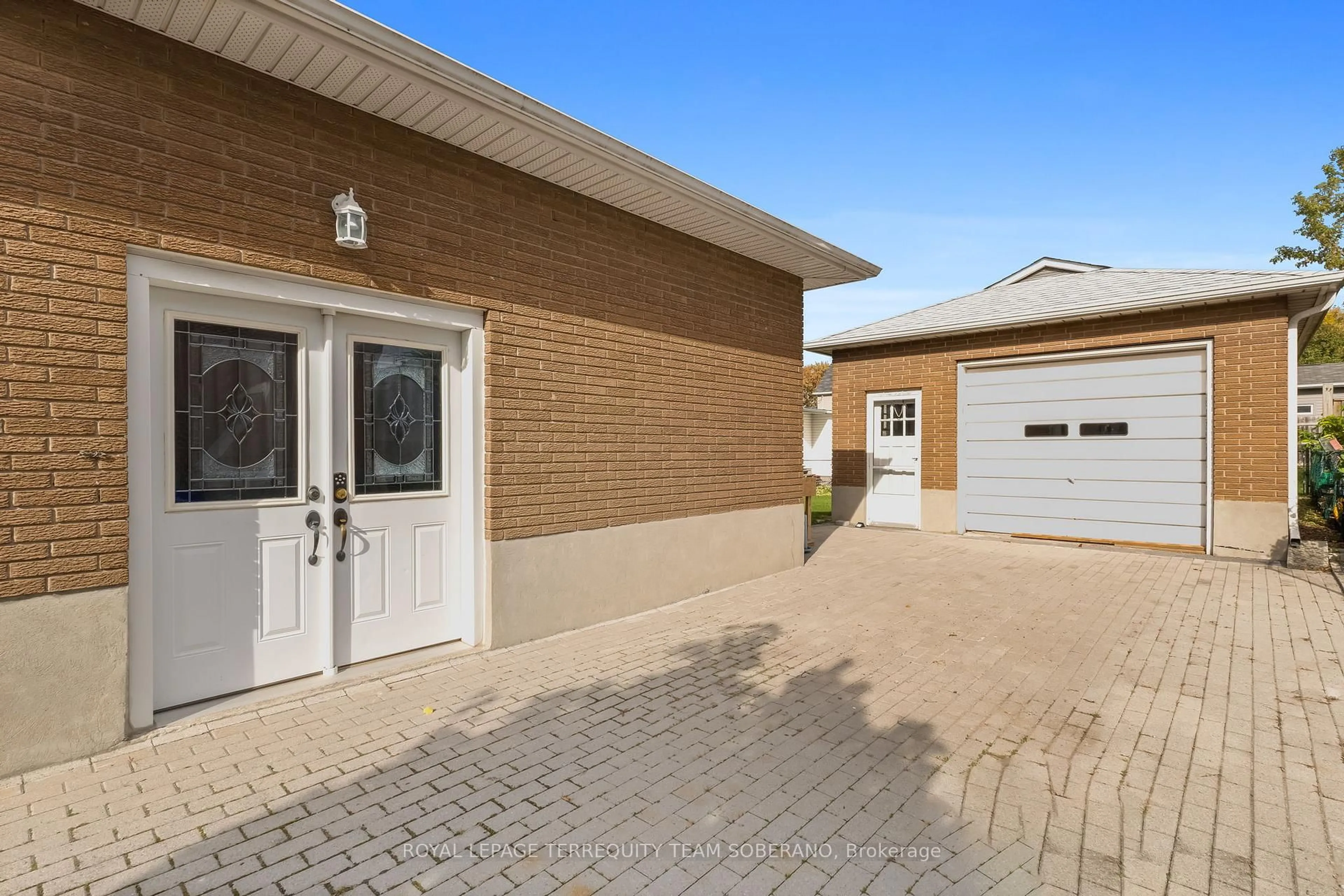 Unknown for 378 Elmgrove Ave, Oshawa Ontario L1J 2C5