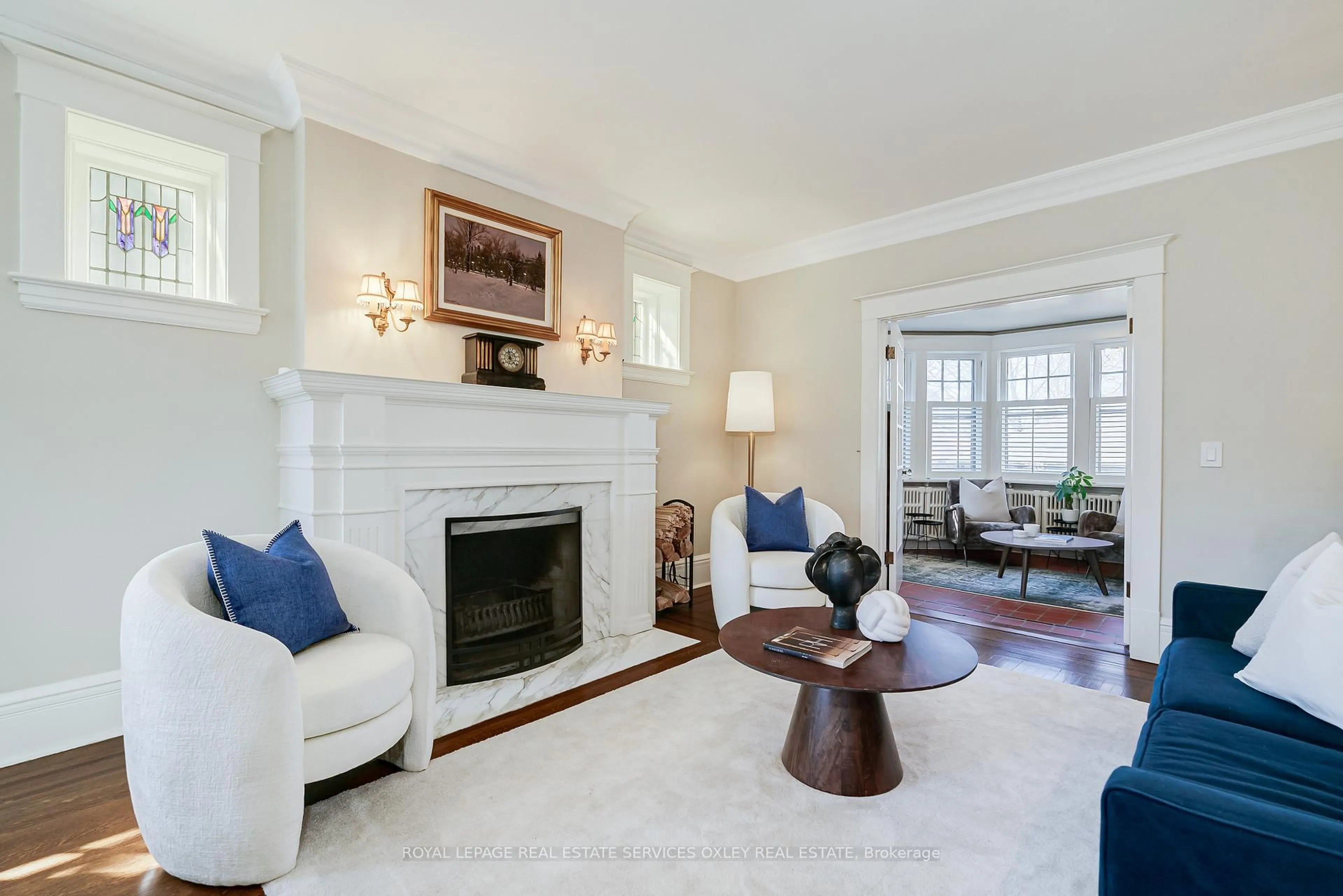 Living room with furniture, unknown for 45 Thorncliffe Ave, Toronto Ontario M4K 1V4