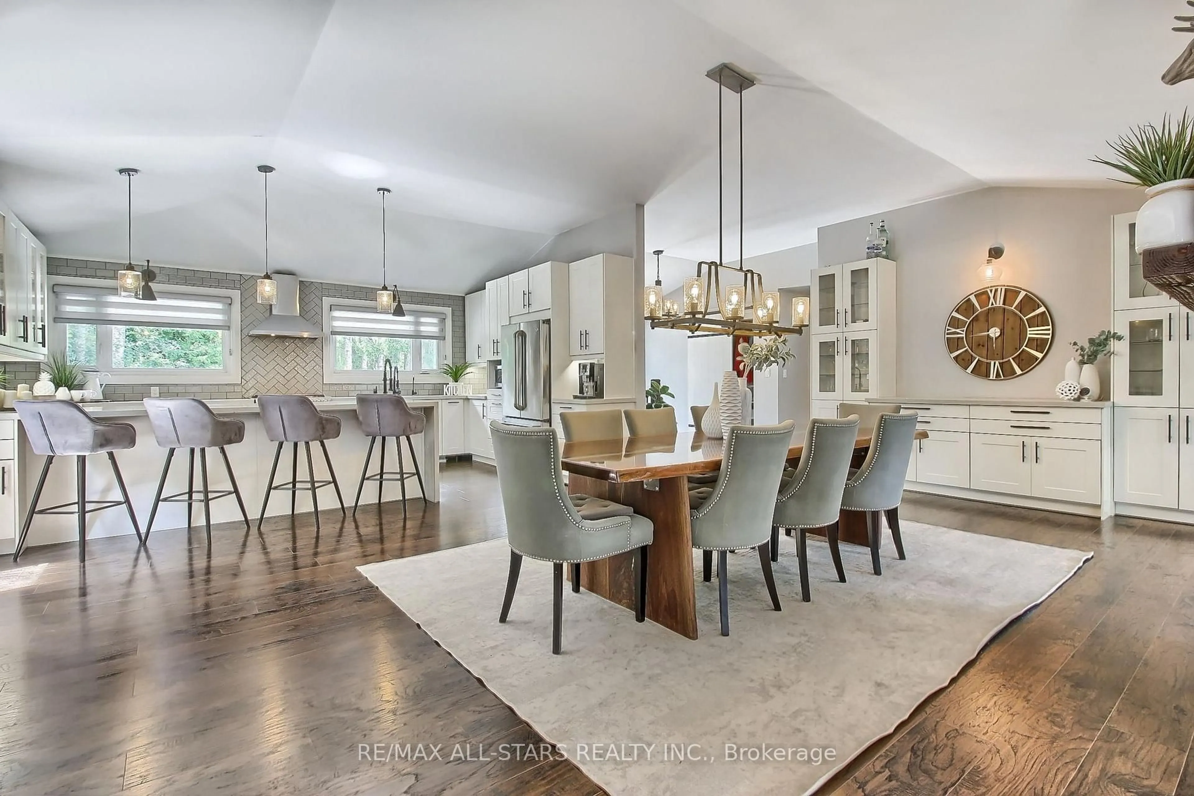Open concept kitchen, unknown for 215 Uxbridge Pickering Townline, Pickering Ontario L1Y 0A4