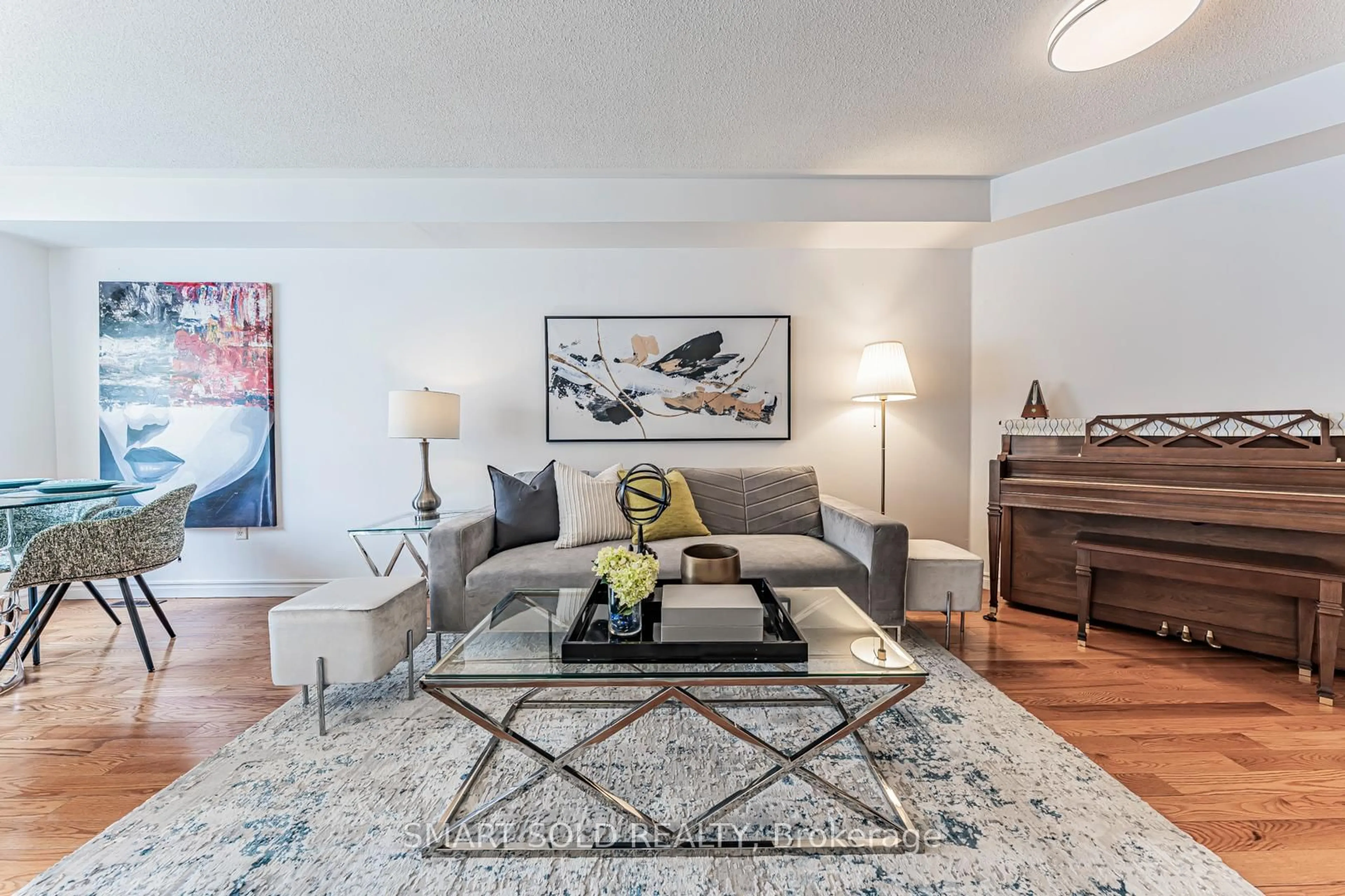 Living room with furniture, unknown for 34 Atlantis Dr, Whitby Ontario L1N 0E2