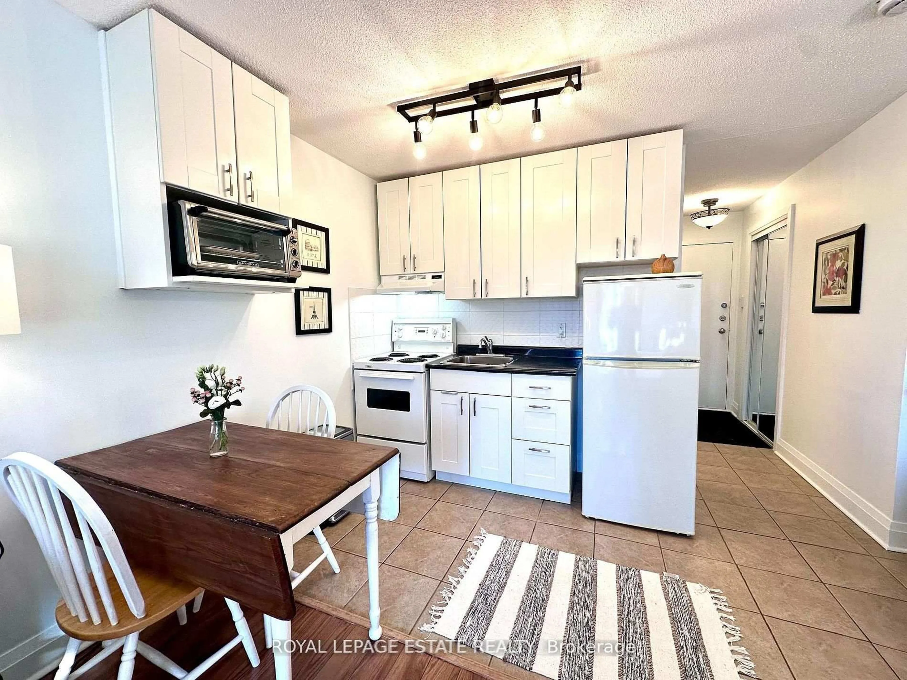 Standard kitchen, unknown for 123 Woodbine Ave #309, Toronto Ontario M4L 3V8