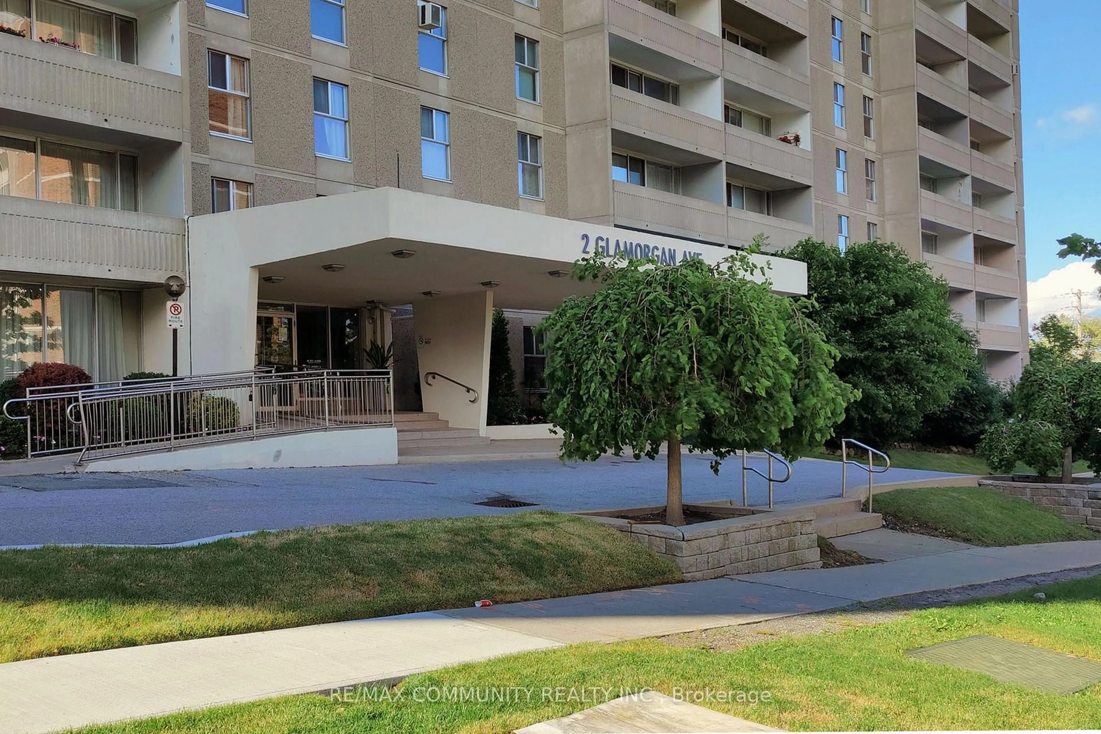 Unknown for 2 Glamorgan Ave #213, Toronto Ontario M1P 2M8