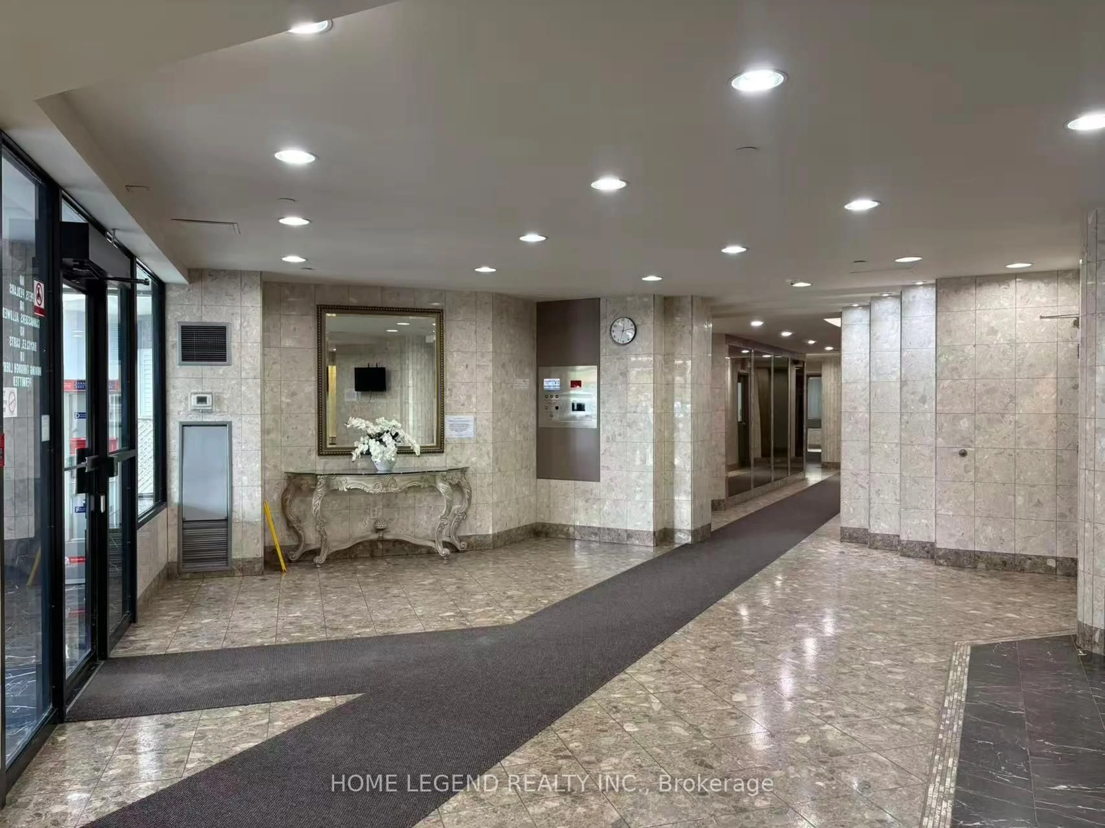 Lobby for 350 Alton Towers Circ #1902, Toronto Ontario M1V 5E3