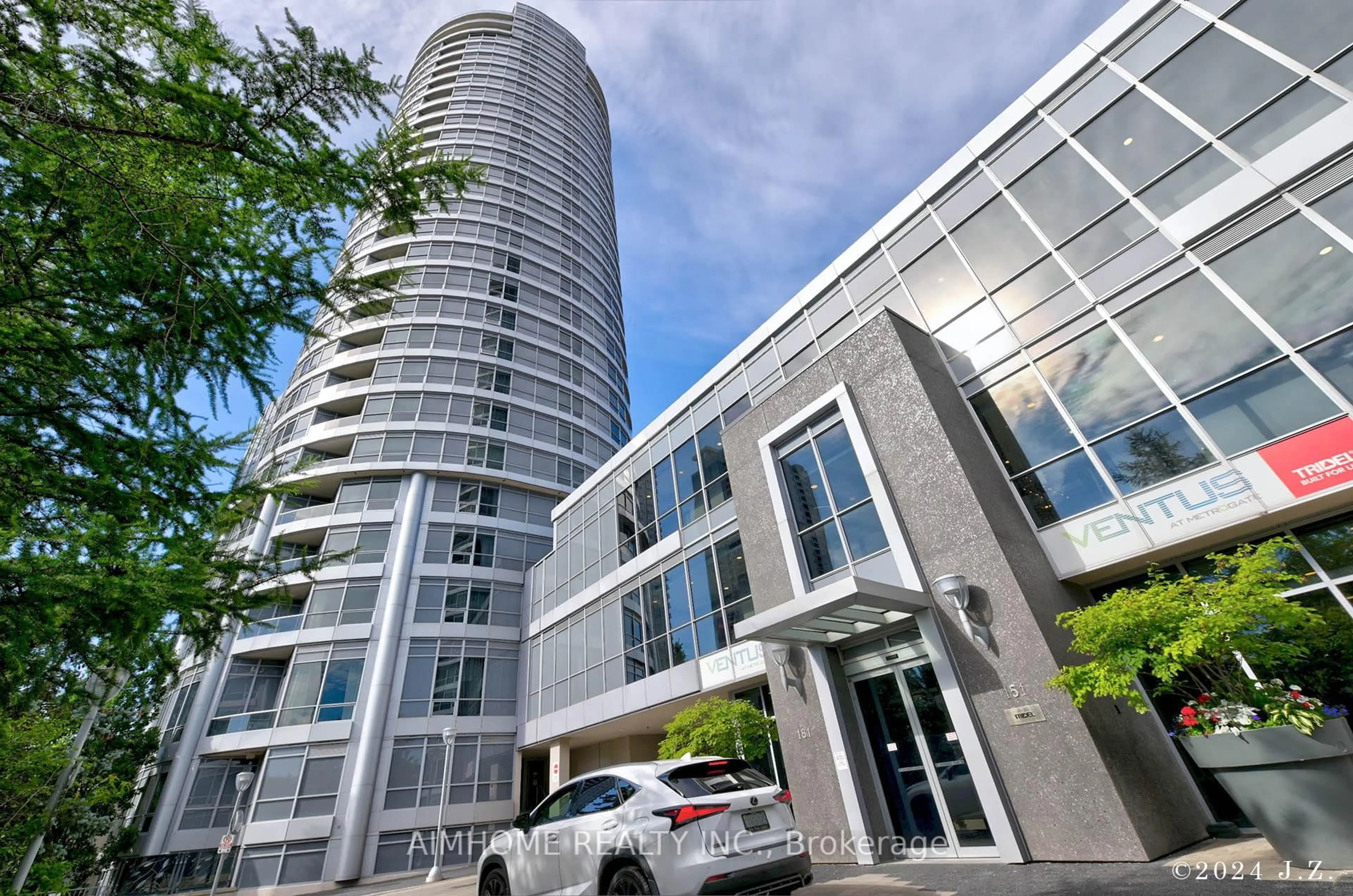 Indoor foyer for 181 Village Green Sq #2912, Toronto Ontario M1S 0K6