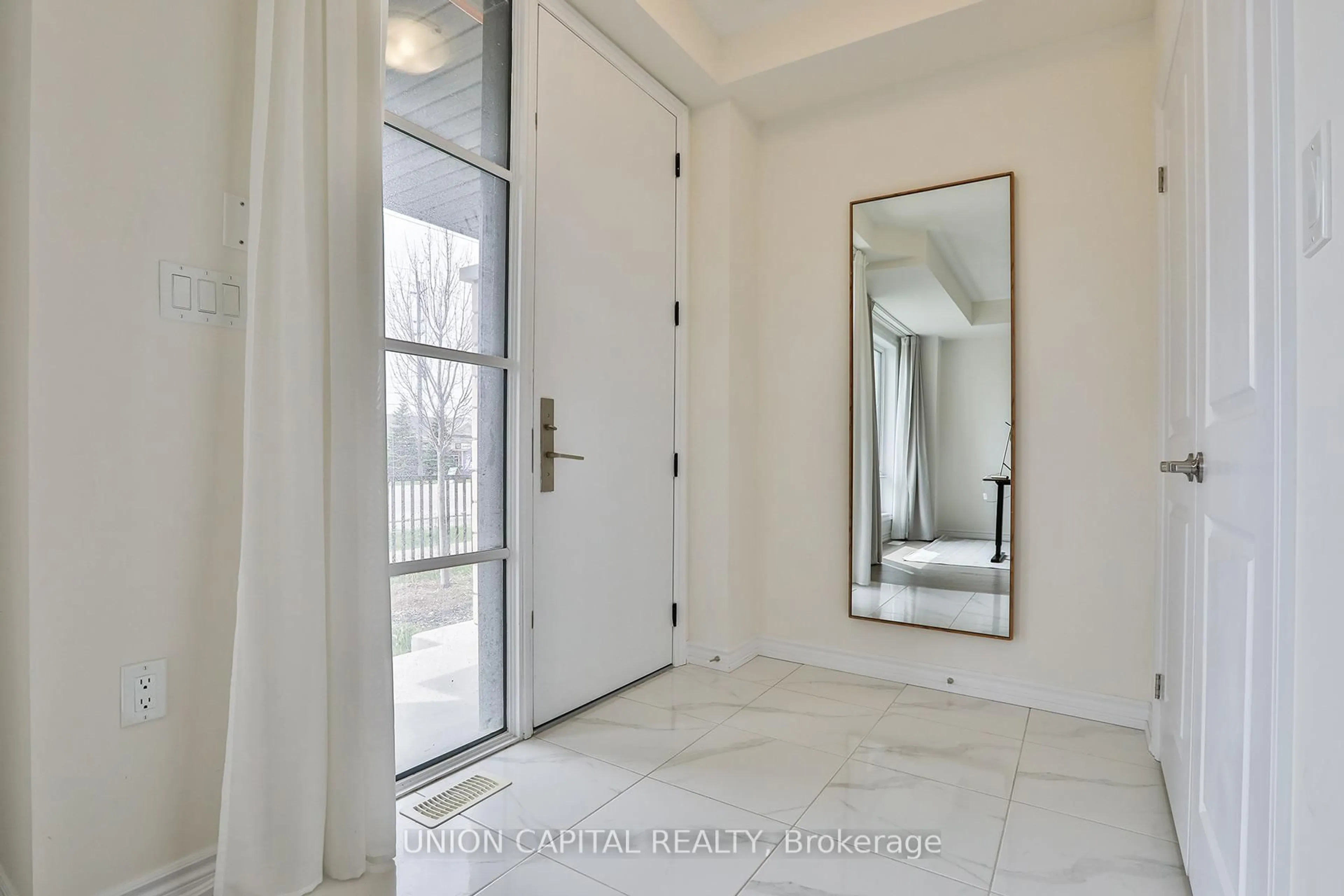 Indoor entryway for 6705 Thickson Rd, Whitby Ontario L1M 0M3