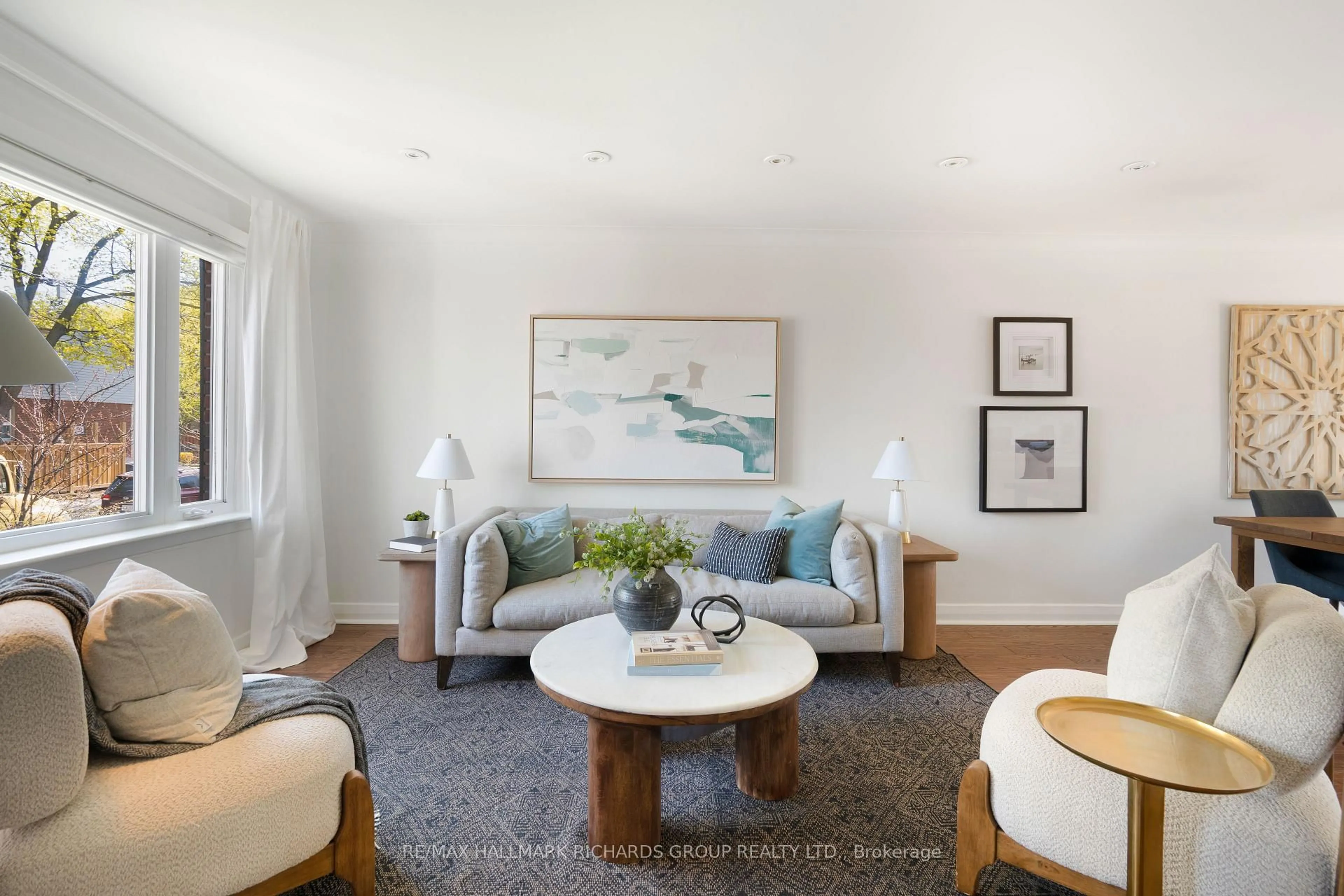 Living room with furniture, unknown for 50 Wayland Ave, Toronto Ontario M4E 3C9