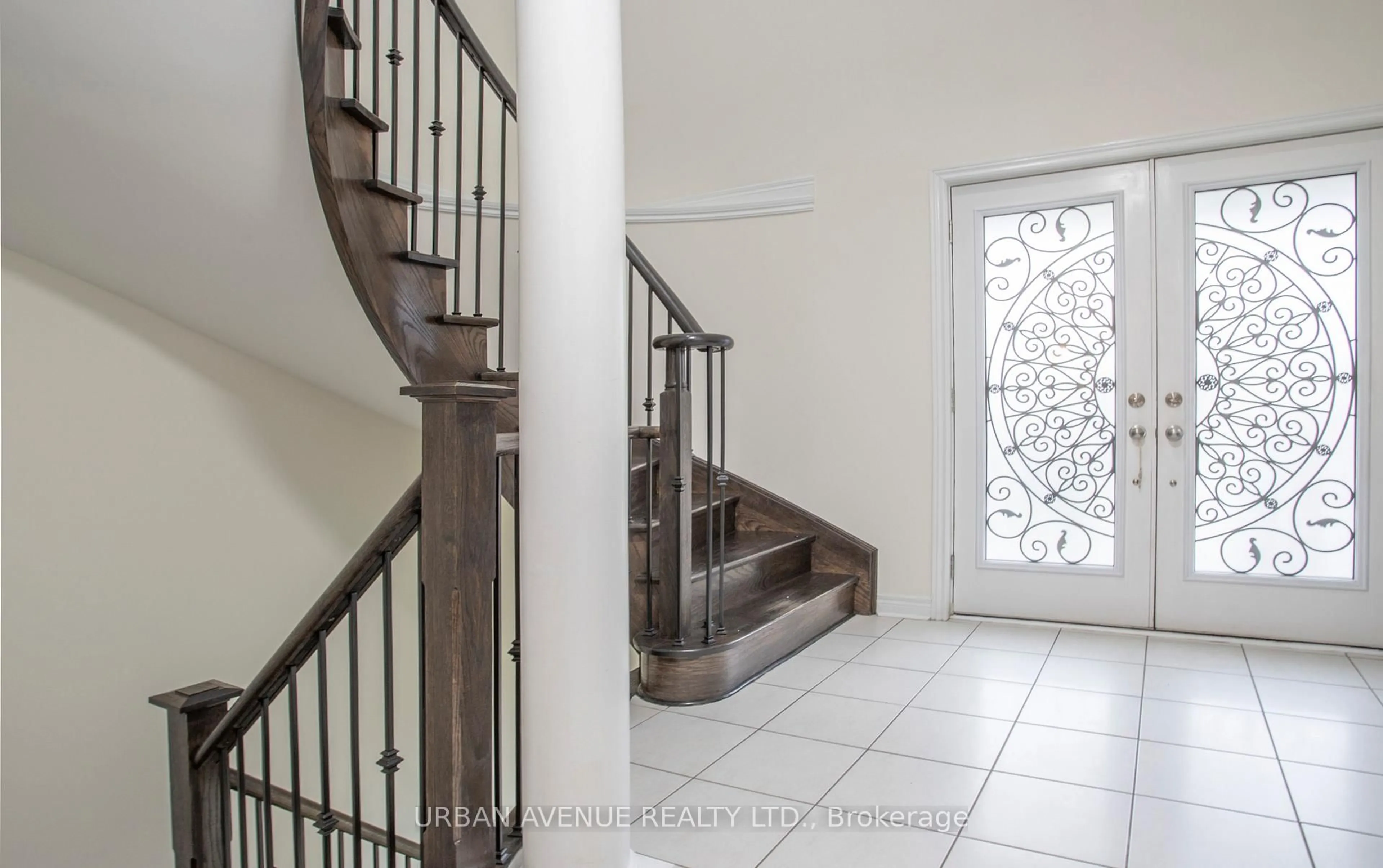 Unknown for 5 Aquilina Crt, Ajax Ontario L1Z 0E5