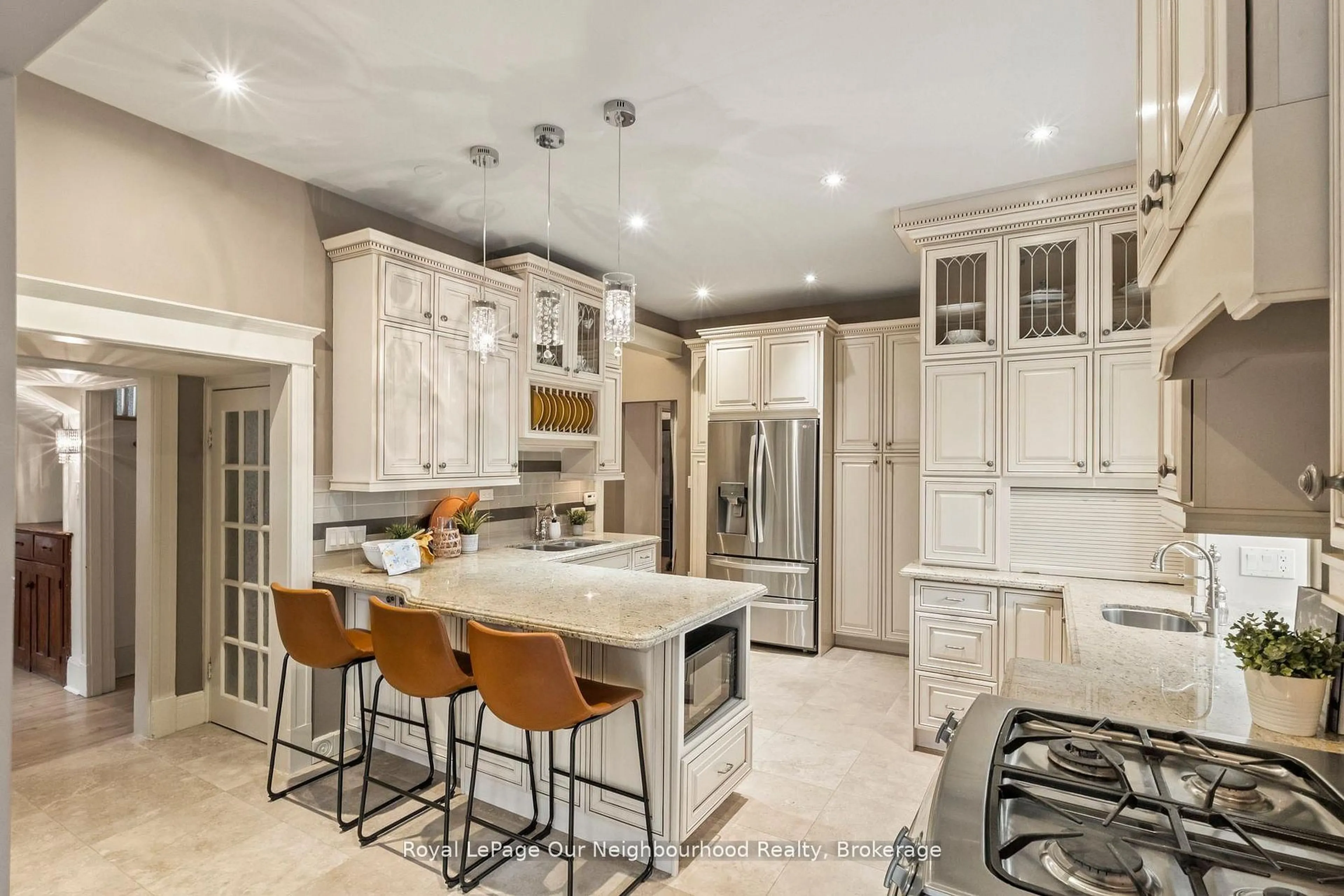 Contemporary kitchen, ceramic/tile floor for 305 Trent St, Whitby Ontario L1N 1M3