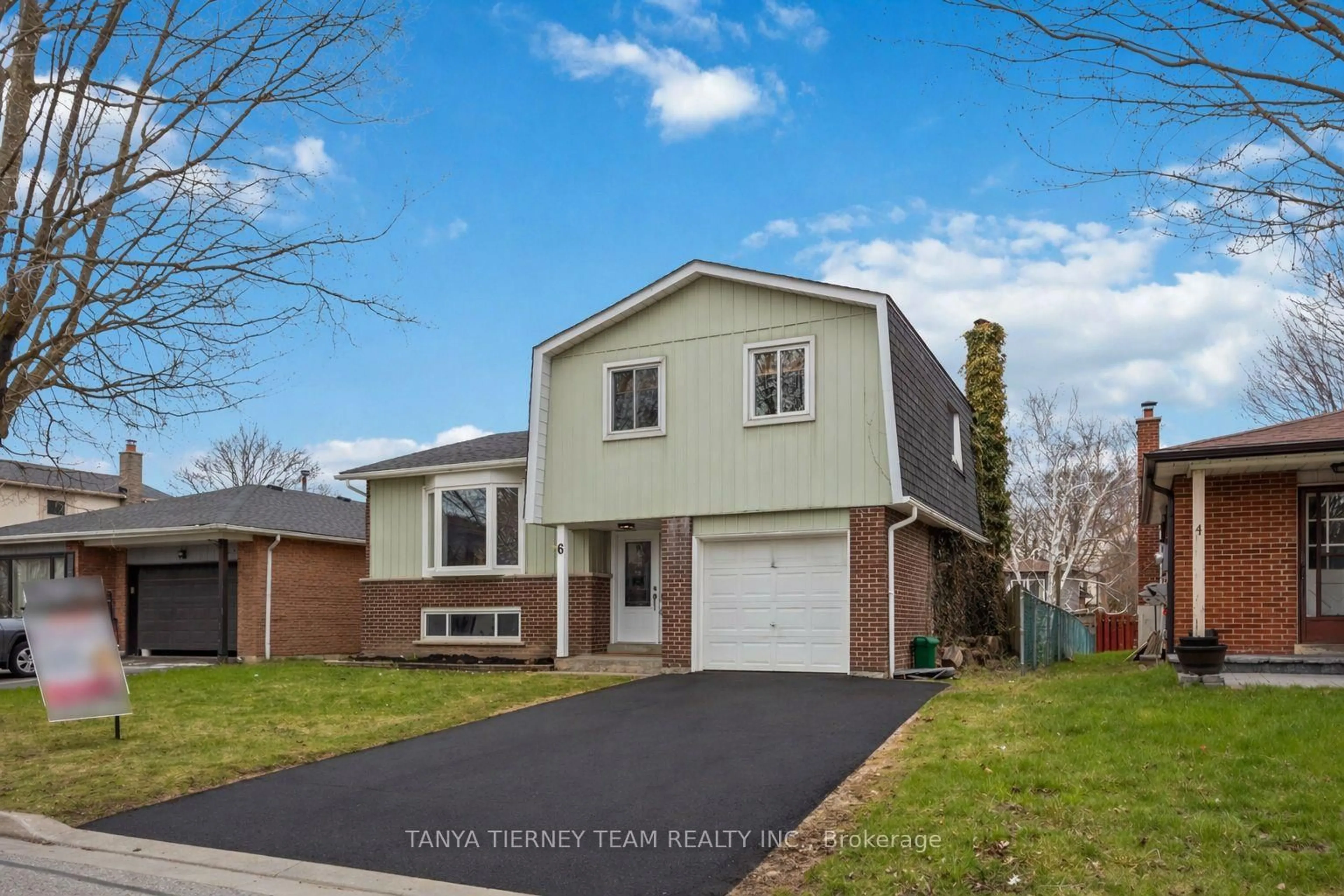 Home with vinyl exterior material, street for 6 Gershwin Crt, Whitby Ontario L1N 6C9