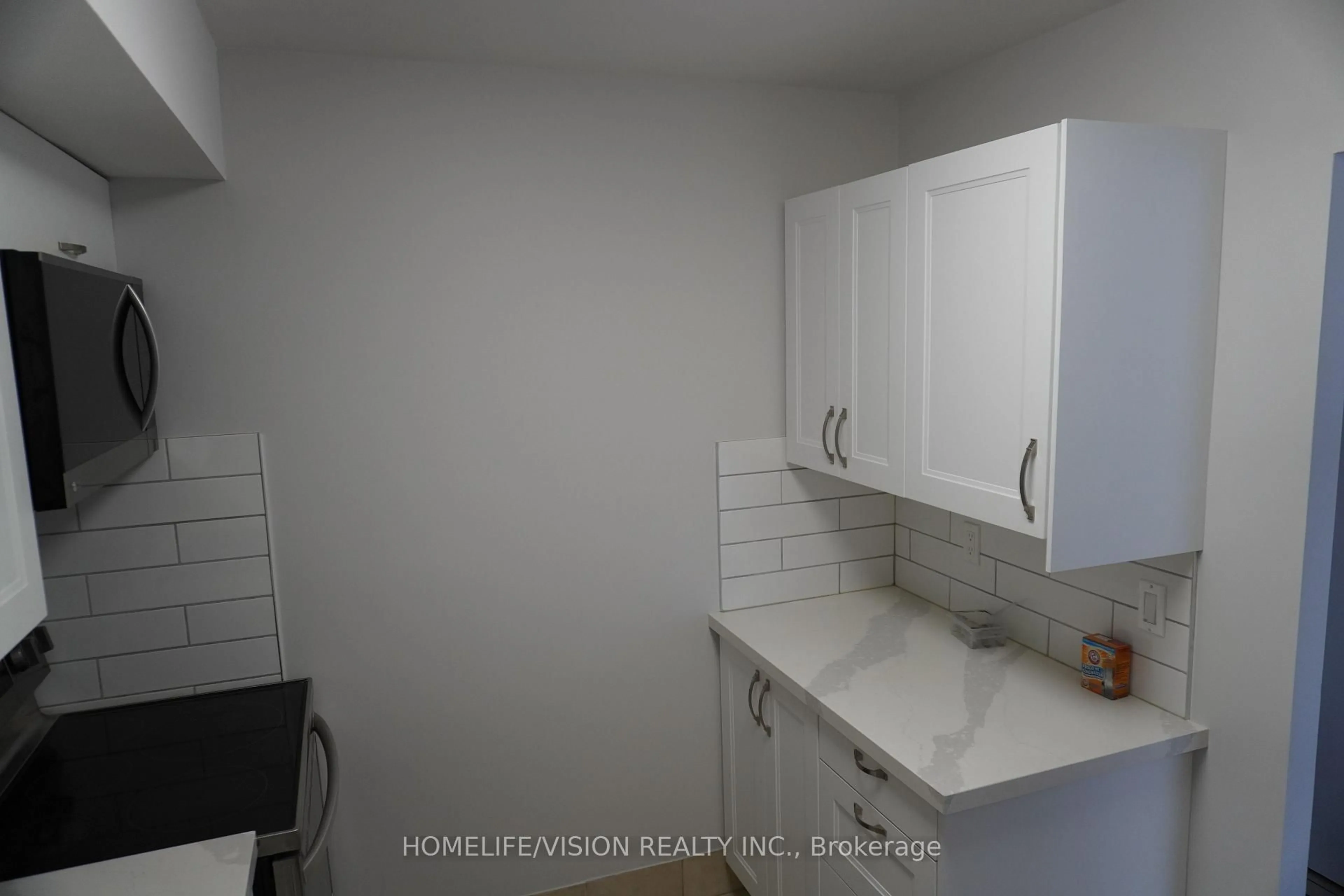 Standard kitchen, unknown for 3765 Sheppard Ave #217, Toronto Ontario M1T 3R7