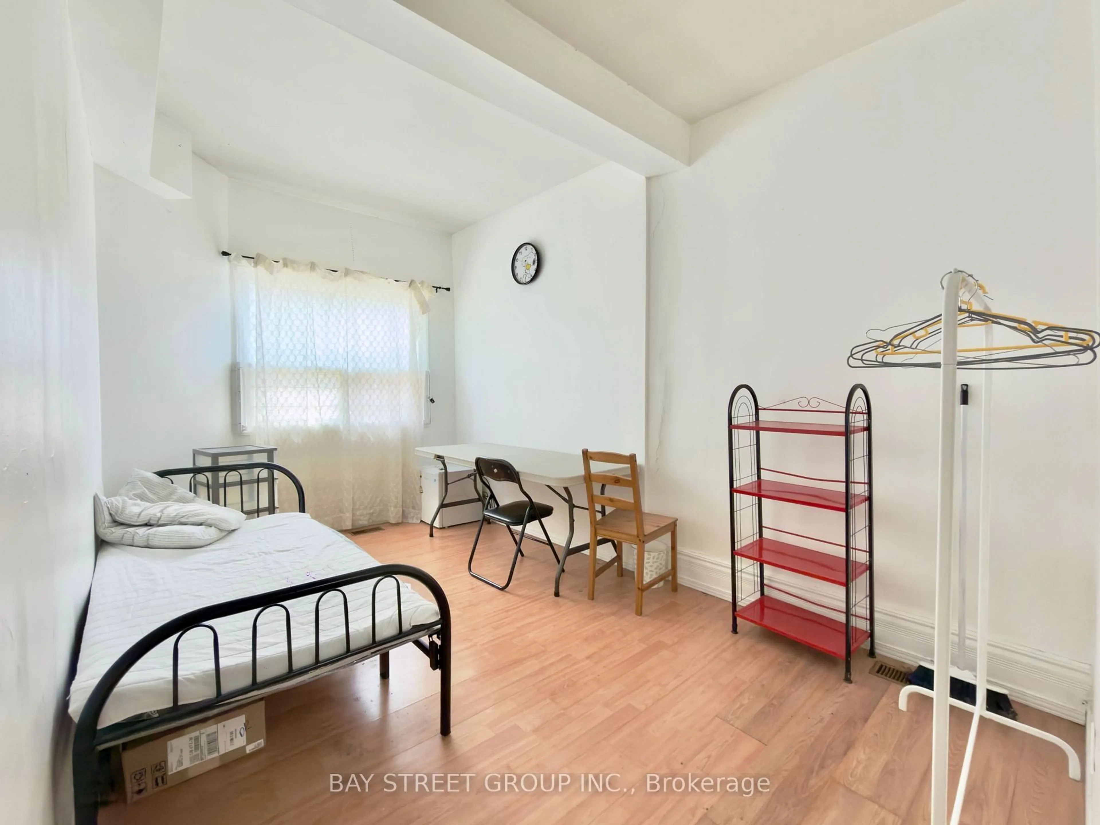 A pic of a room for 182 Boulton Ave, Toronto Ontario M4M 2J9