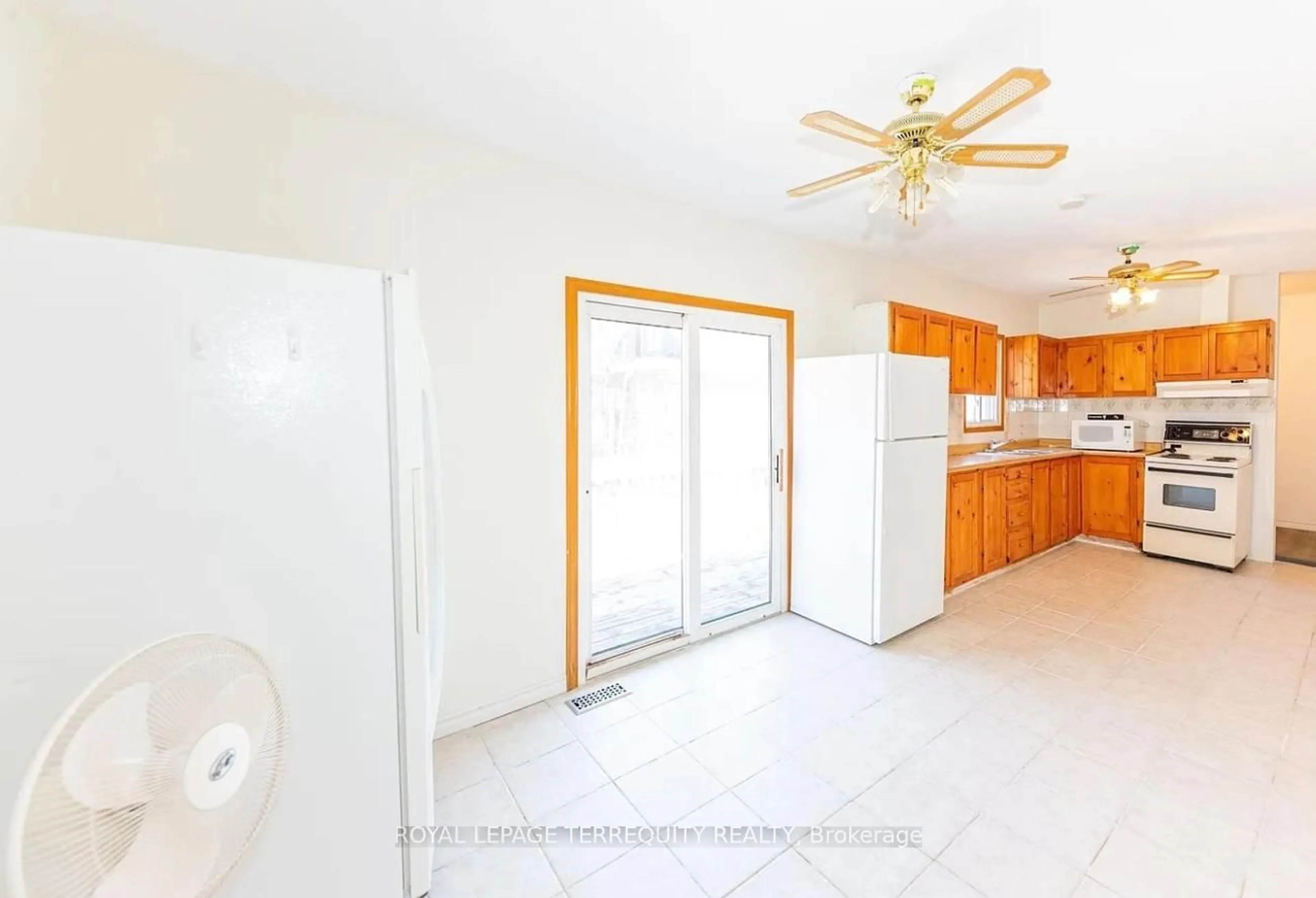 Unknown for 252 Bloor St, Oshawa Ontario L1H 3M6