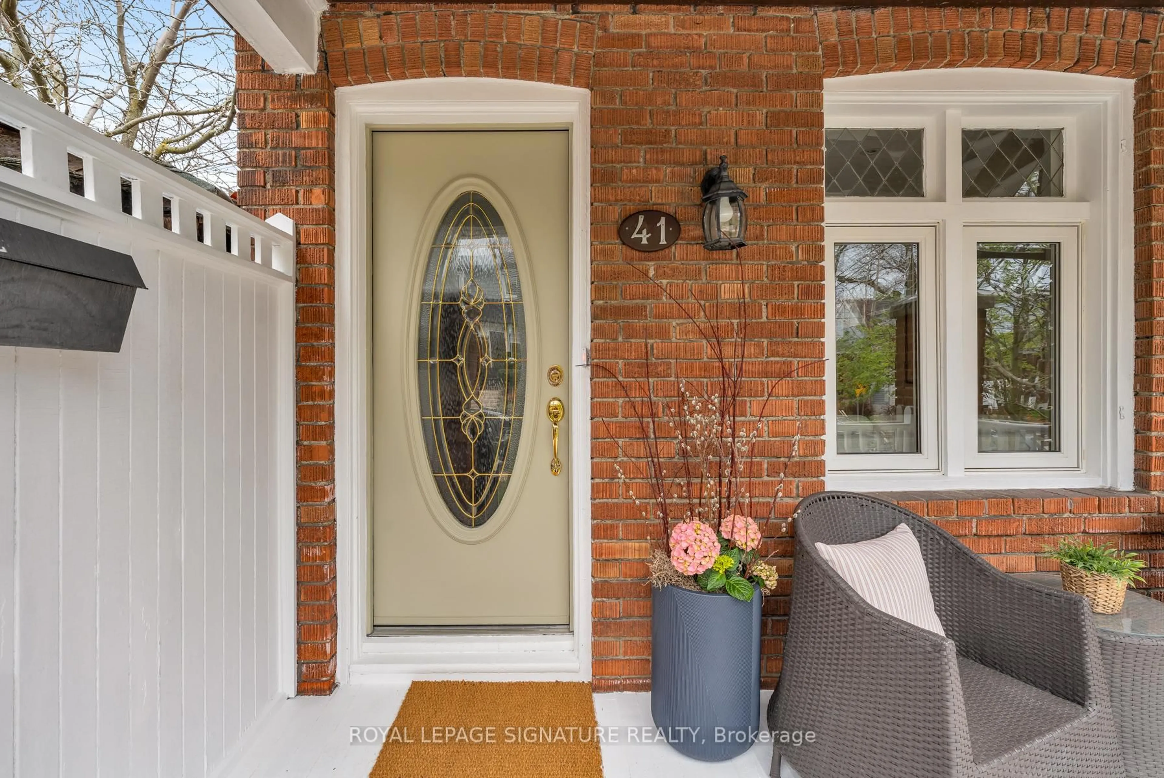 Unknown for 41 Firstbrooke Rd, Toronto Ontario M4E 2L2