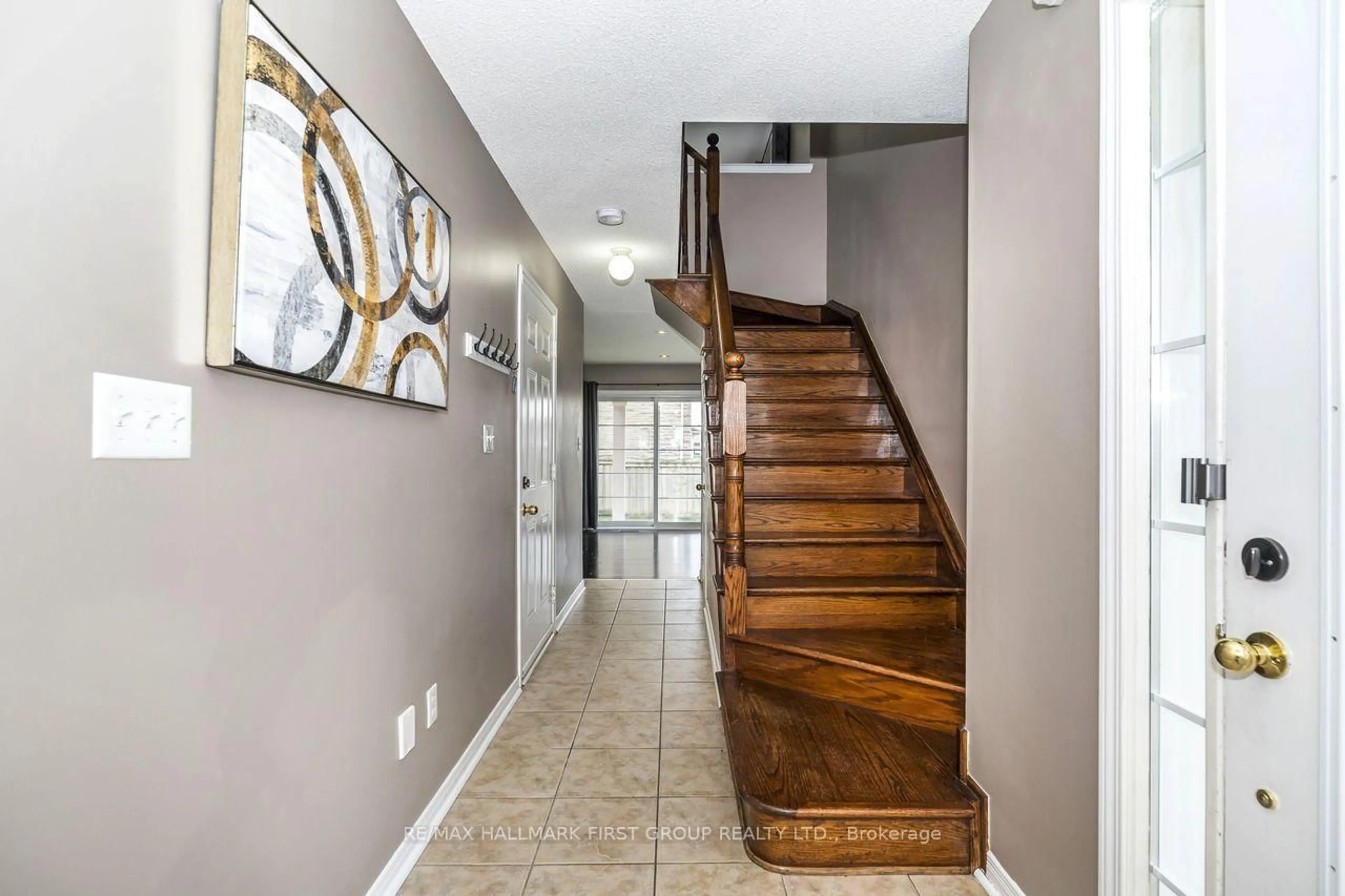 Indoor entryway for 1 Webbford St, Ajax Ontario L1S 0A8