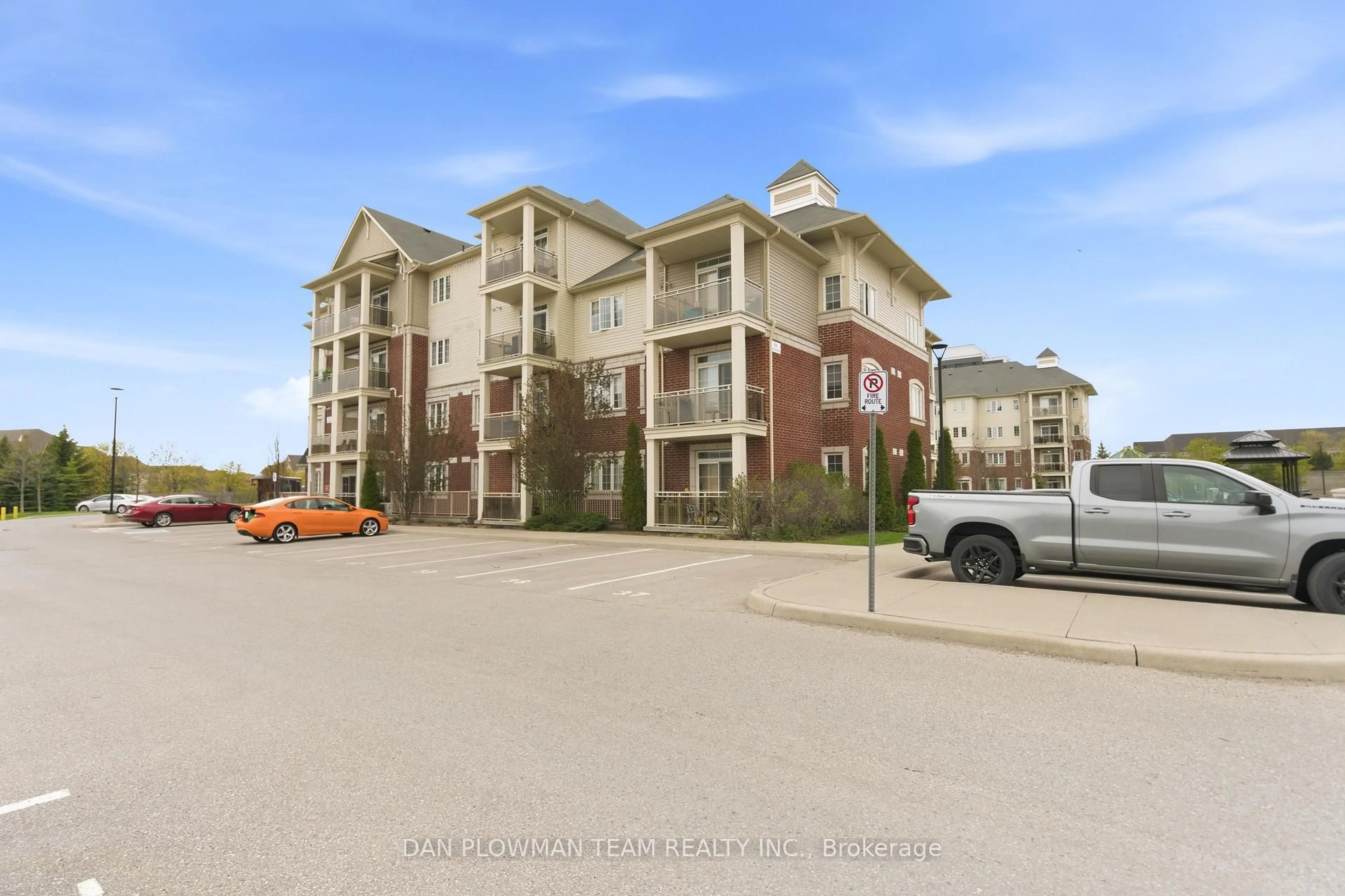 A pic from outside/outdoor area/front of a property/back of a property/a pic from drone, unknown for 84 Aspen Springs Dr #419, Clarington Ontario L1C 0V3