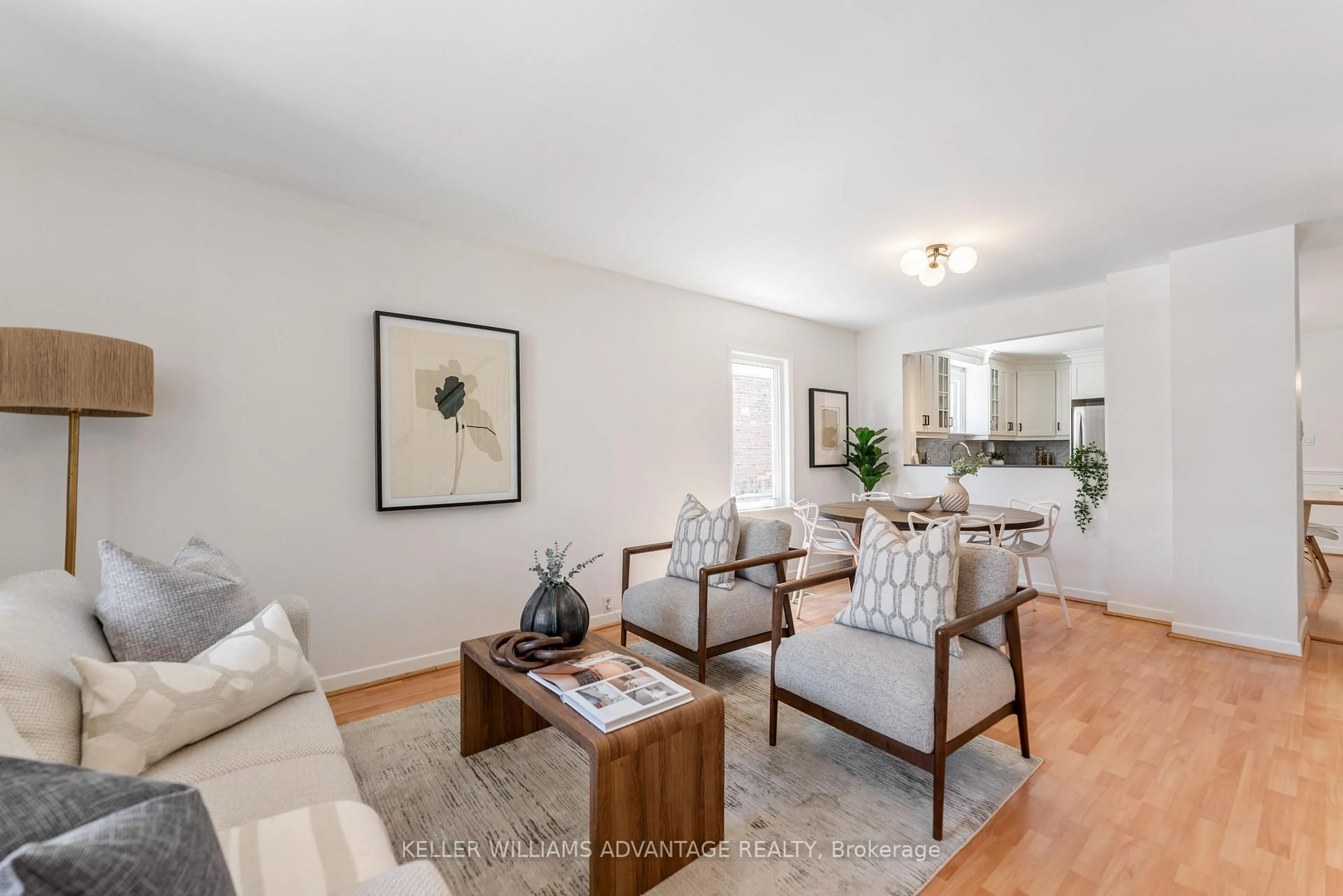 Living room with furniture, unknown for 60 Wayland Ave, Toronto Ontario M4E 3C9