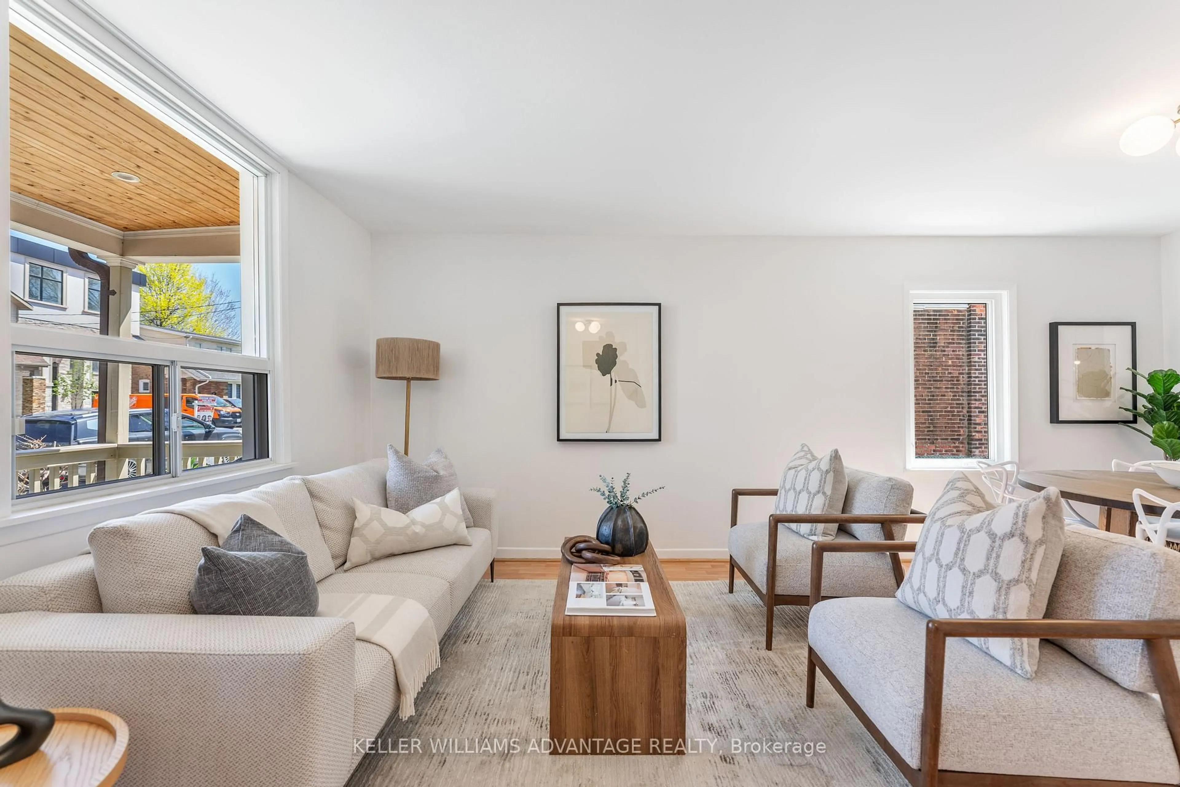 Living room with furniture, unknown for 60 Wayland Ave, Toronto Ontario M4E 3C9
