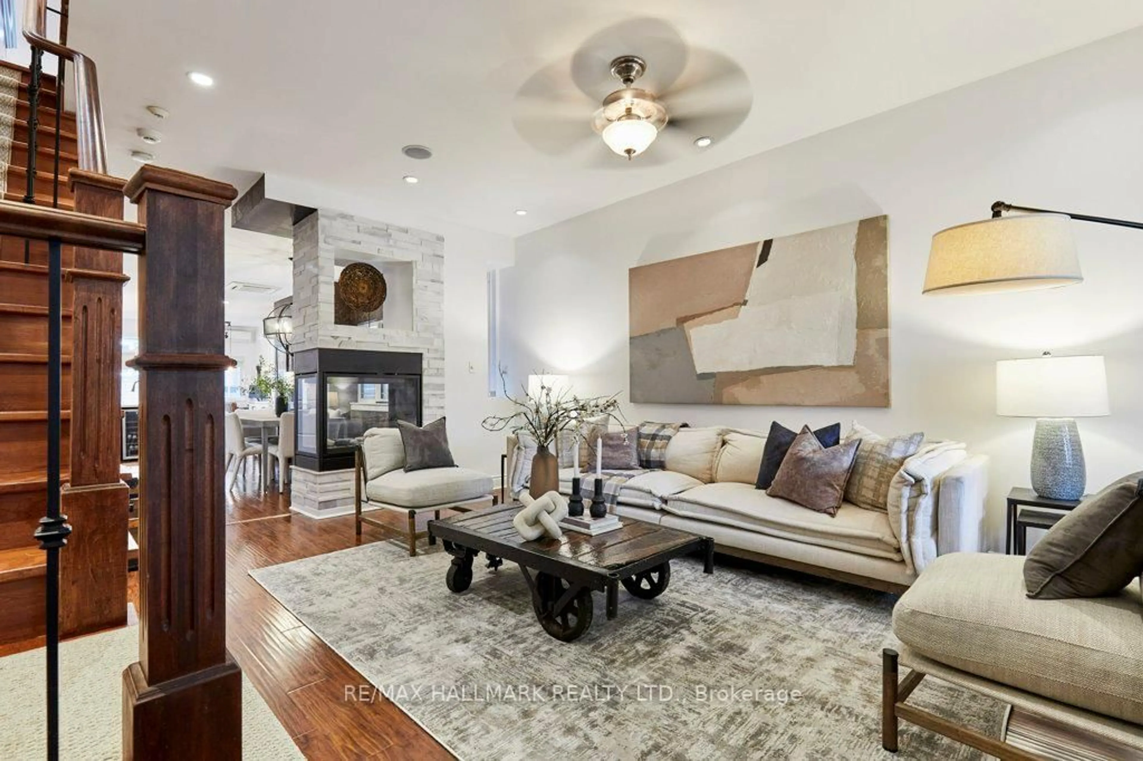 Living room with furniture, unknown for 255 Ashdale Ave, Toronto Ontario M4L 2Y8