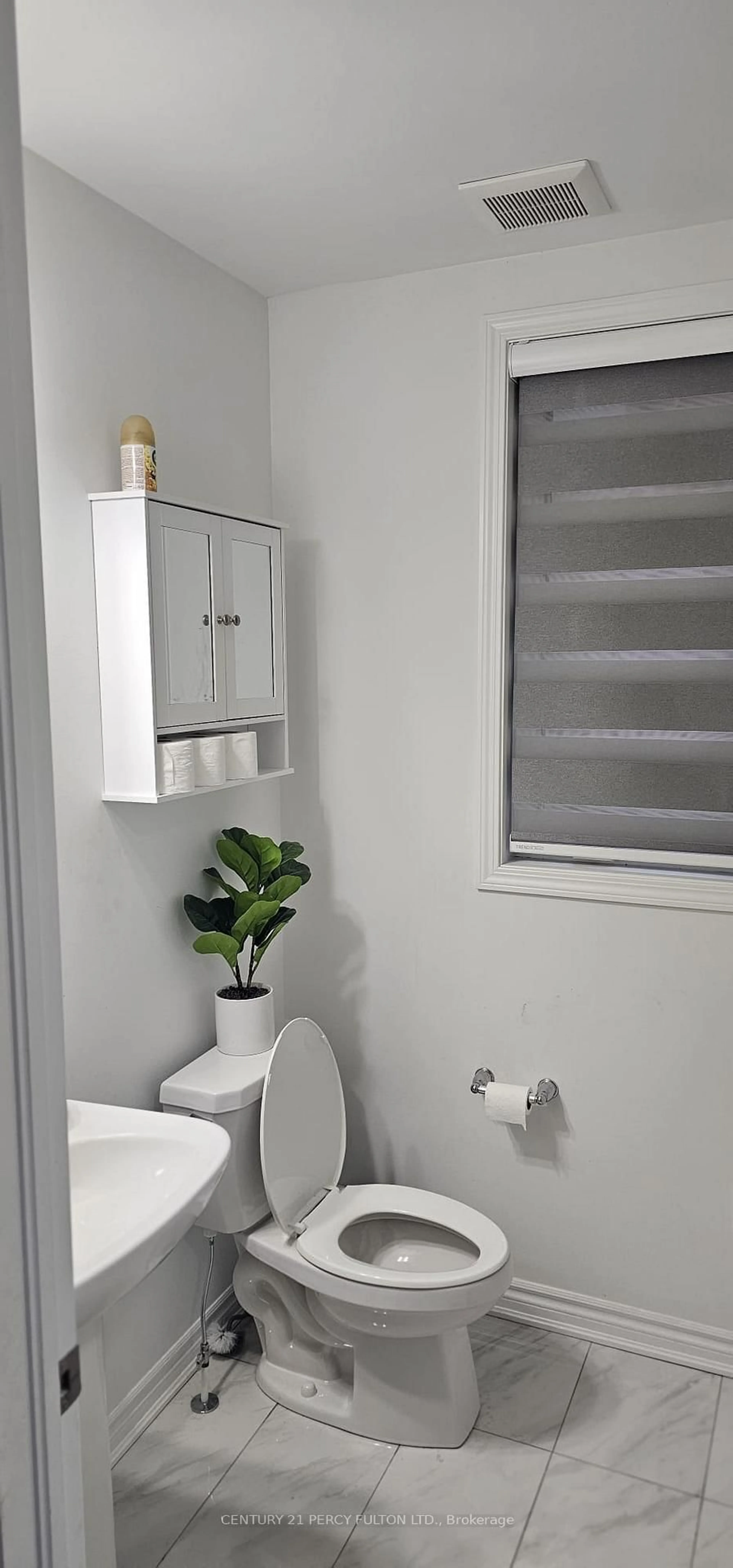 A pic of a room for 1877 Narcissus Gdns, Pickering Ontario L1Y 0B6